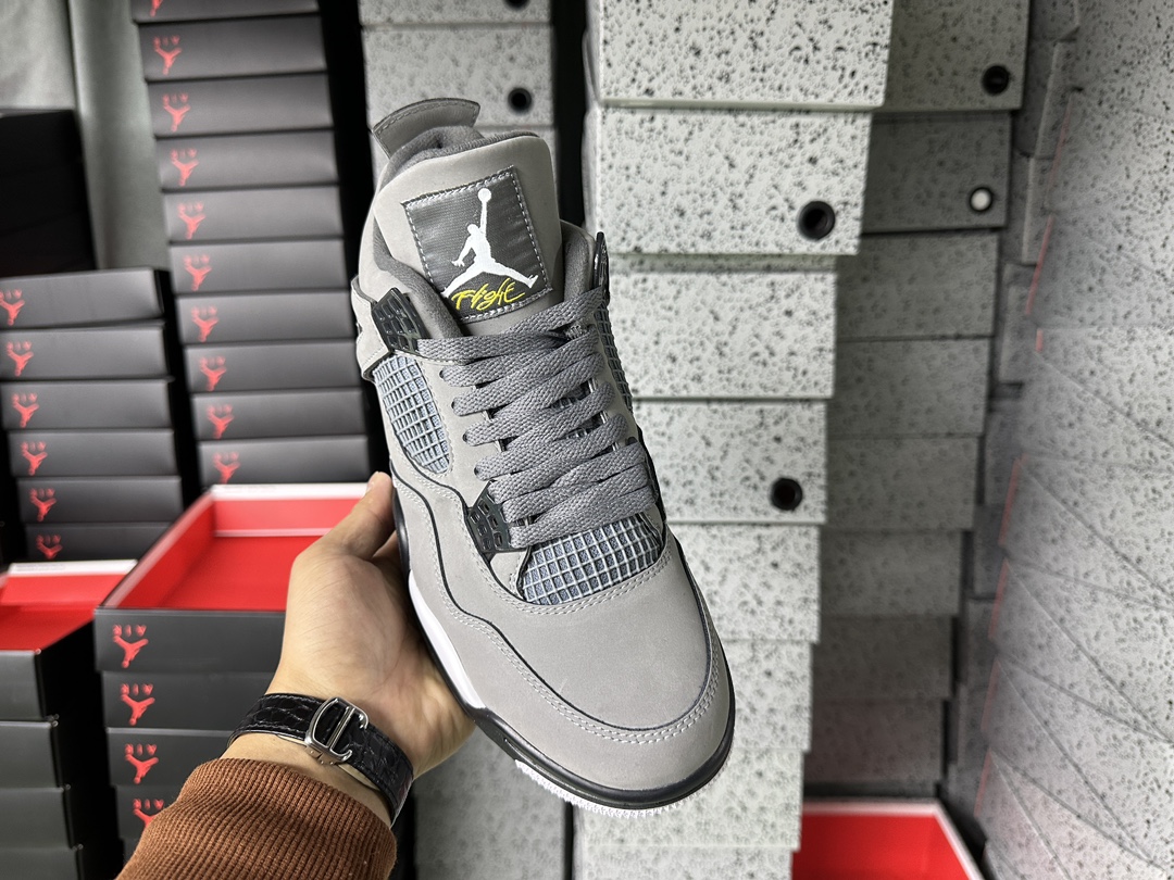 4's Retro Cool Grey