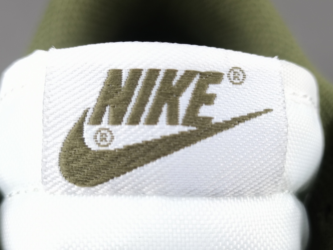 Dunk Low Medium Olive