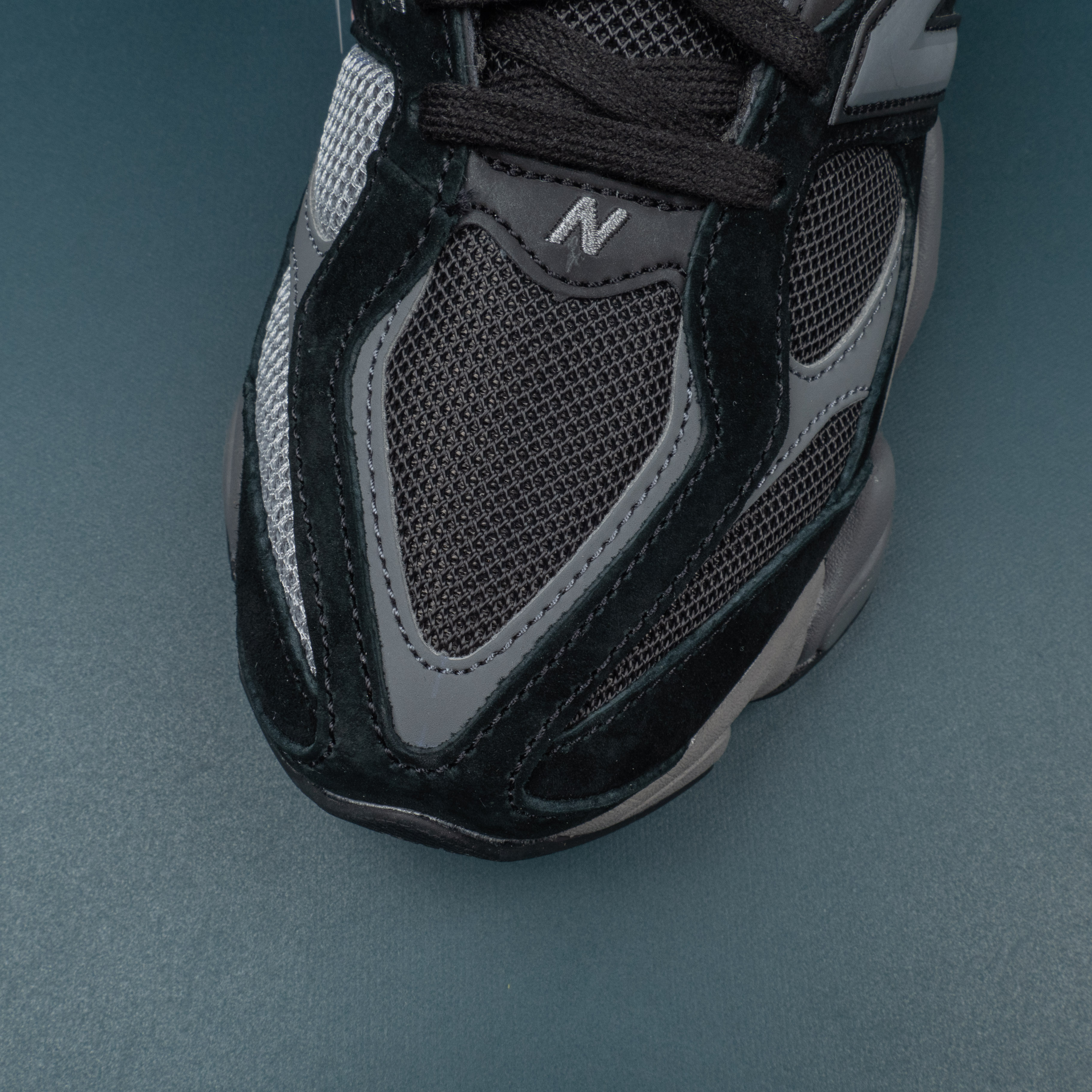 Black Castlerock Grey