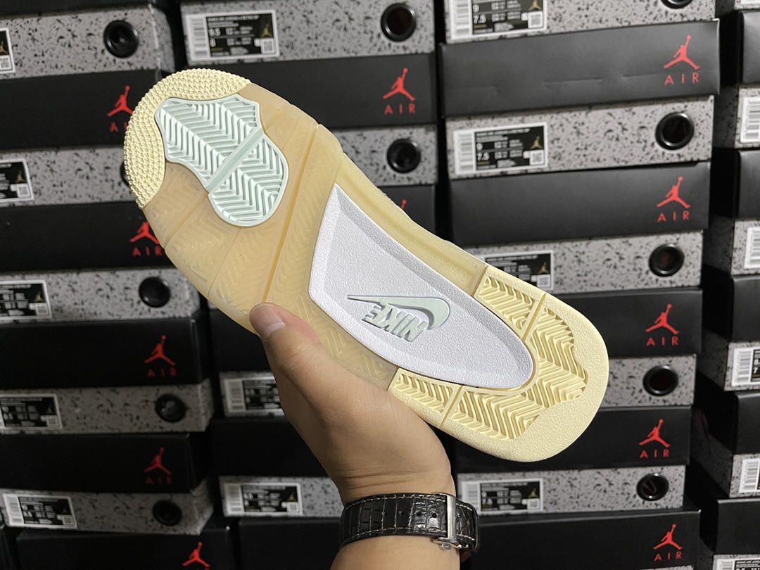 Off-White™ x 4's “sail 3M