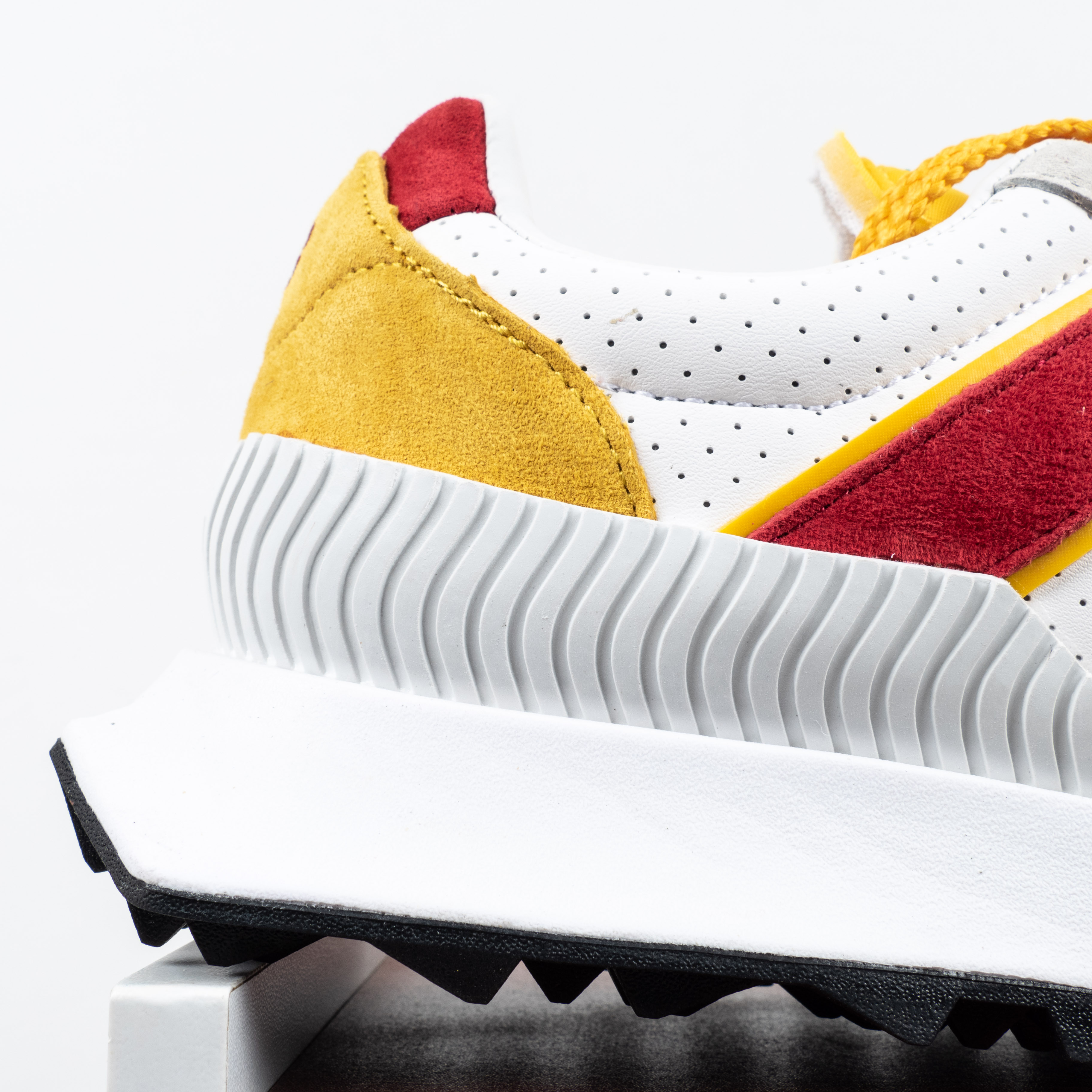 【Free Shipping】复古拼接鸳鸯机能跑步鞋UXC72CBB