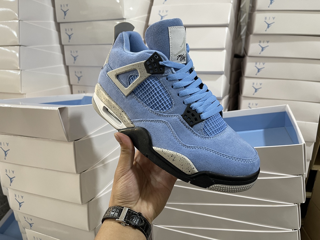 4's Retro University Blue UNC