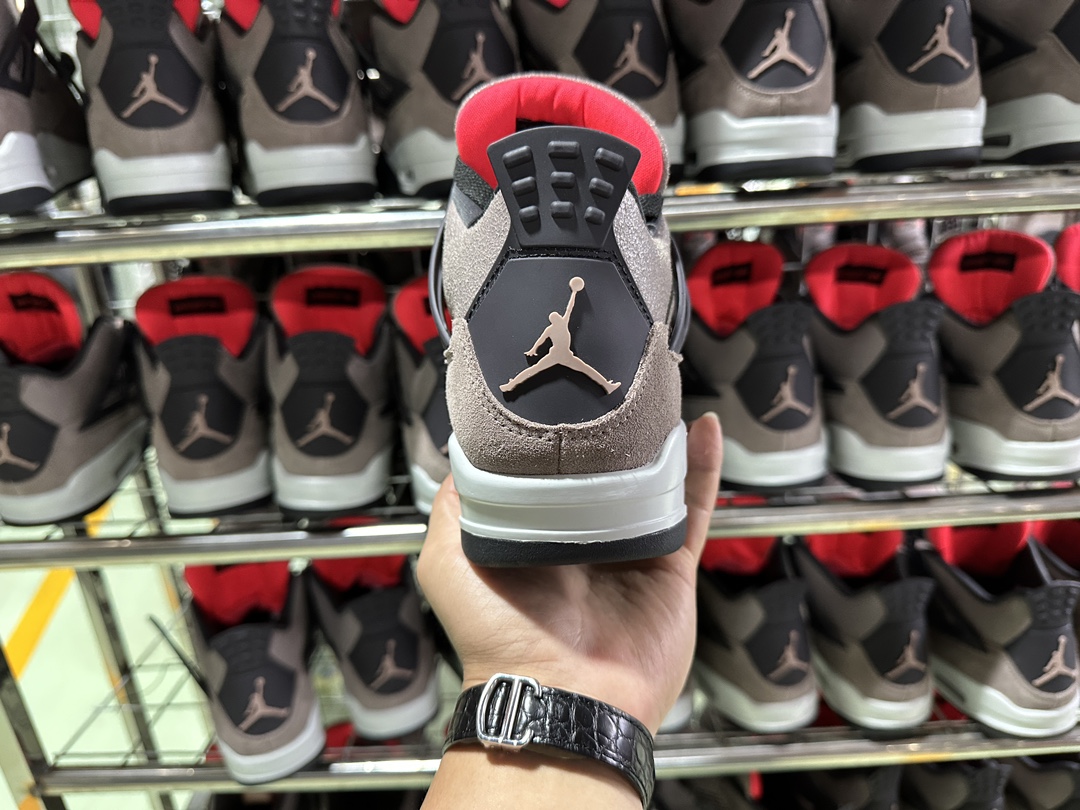 4's Retro Taupe Haze