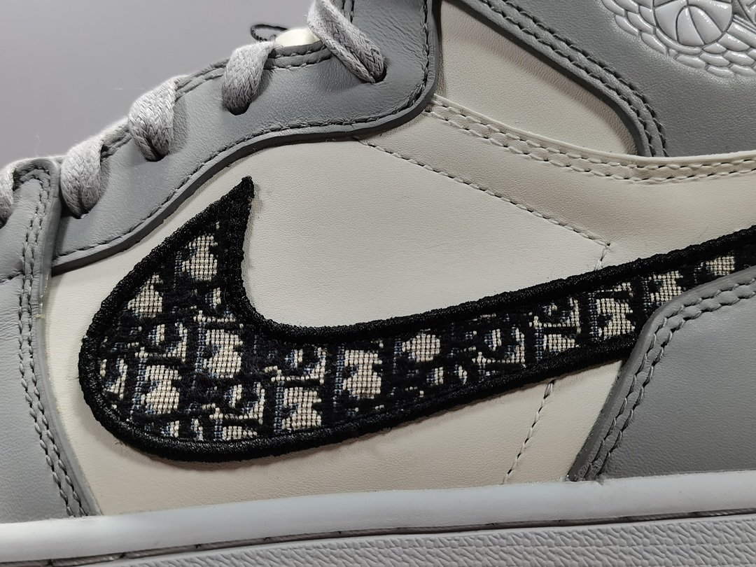 1's Retro High Dior CN8607 002