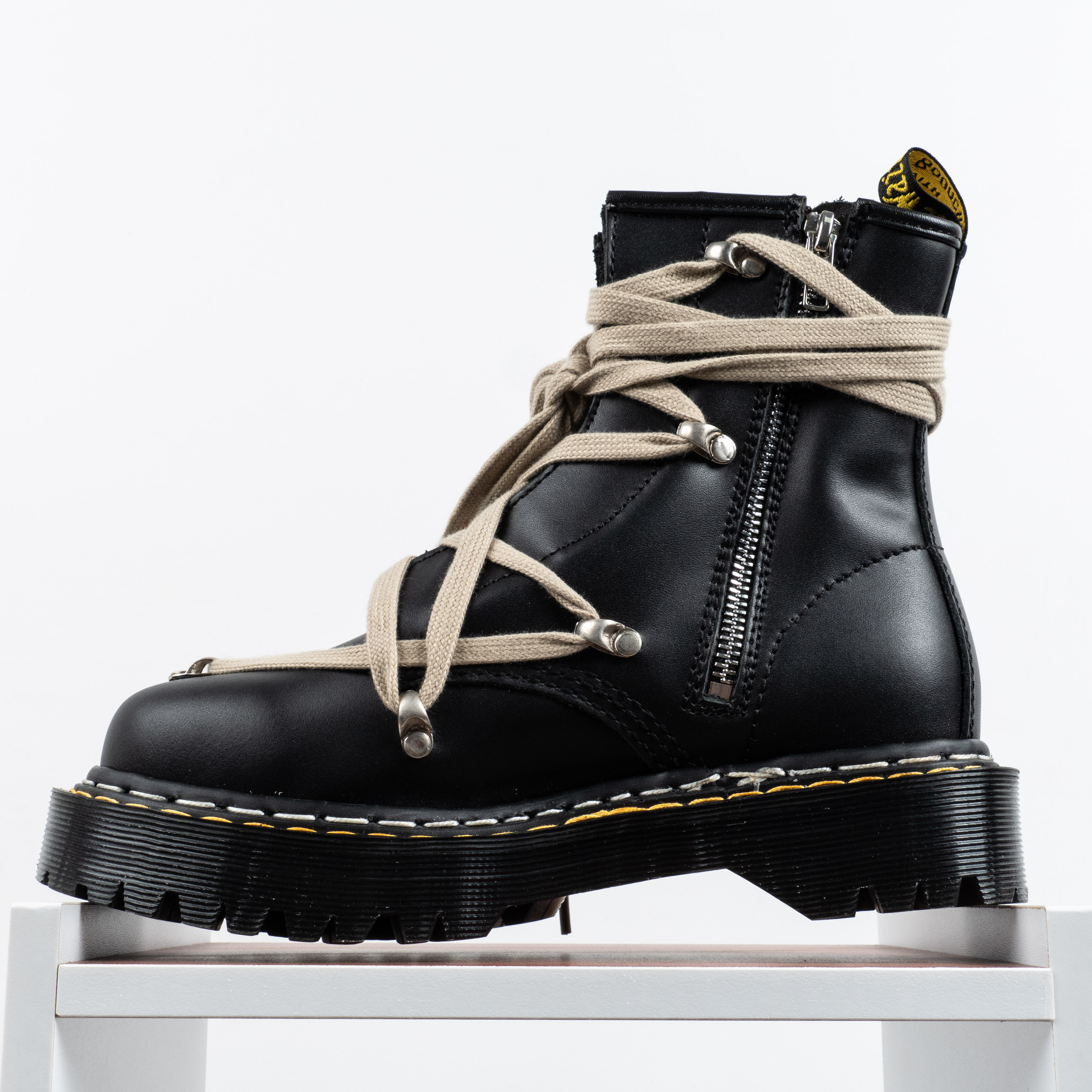【Free Shipping】女鞋 Dr.Martens 马汀博士Jadon系列 1460 绑带马丁靴 15265001