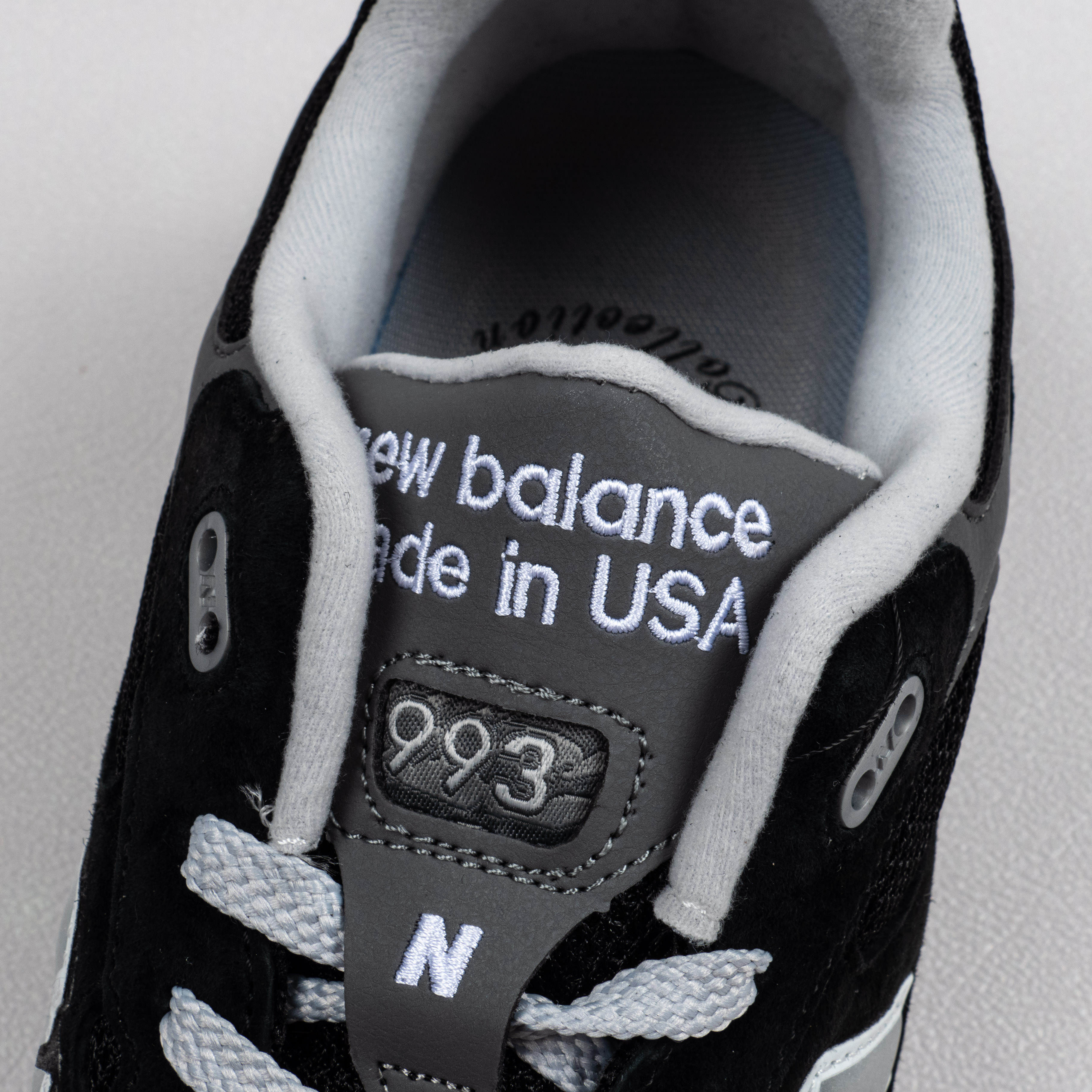 【Free Shipping】993 MIU Black