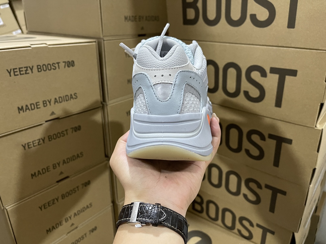700 V2 Inertia