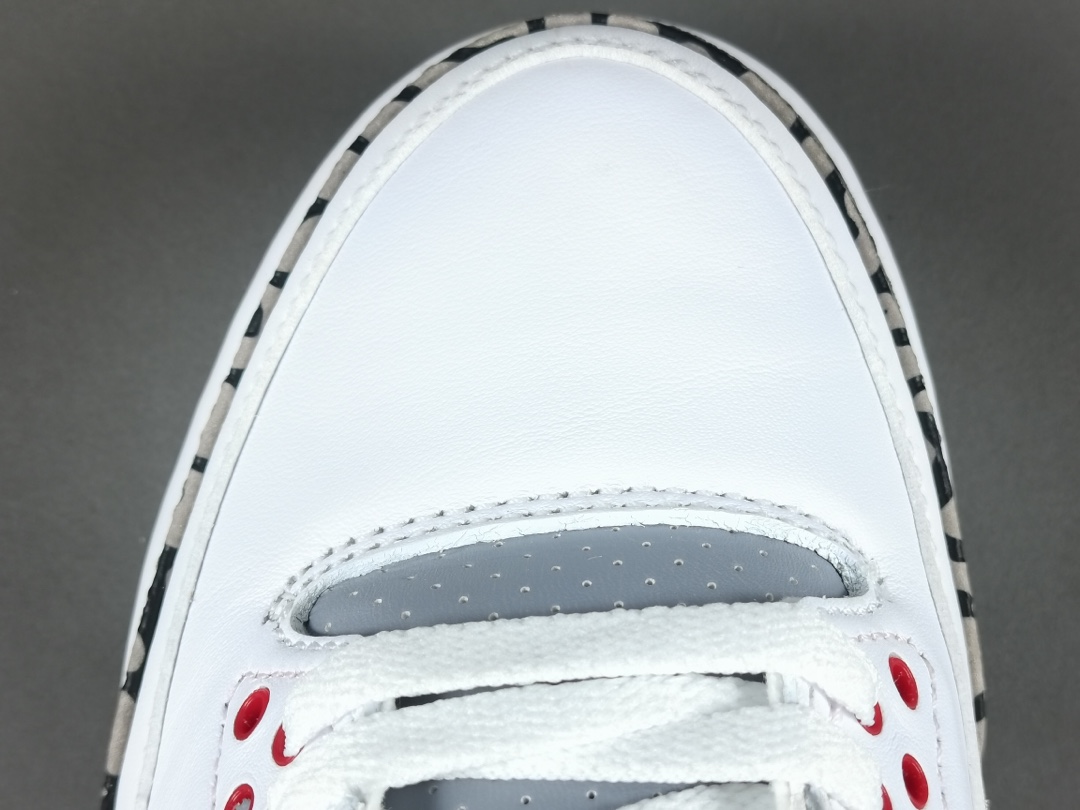 3's Retro Fire Red (2022)