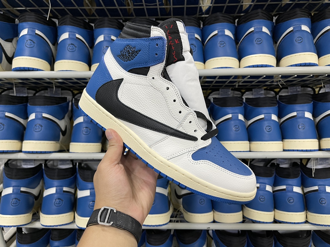 1's High OG SP Fragment x Travis Scott