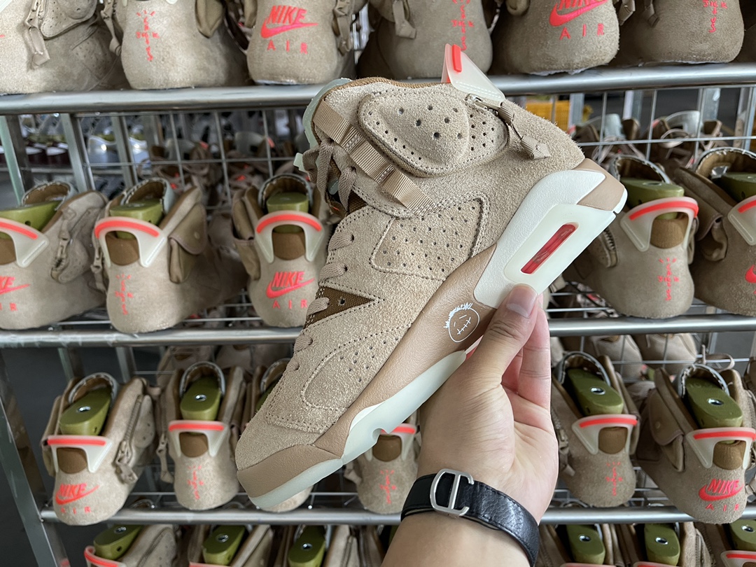 6's Retro TS British Khaki