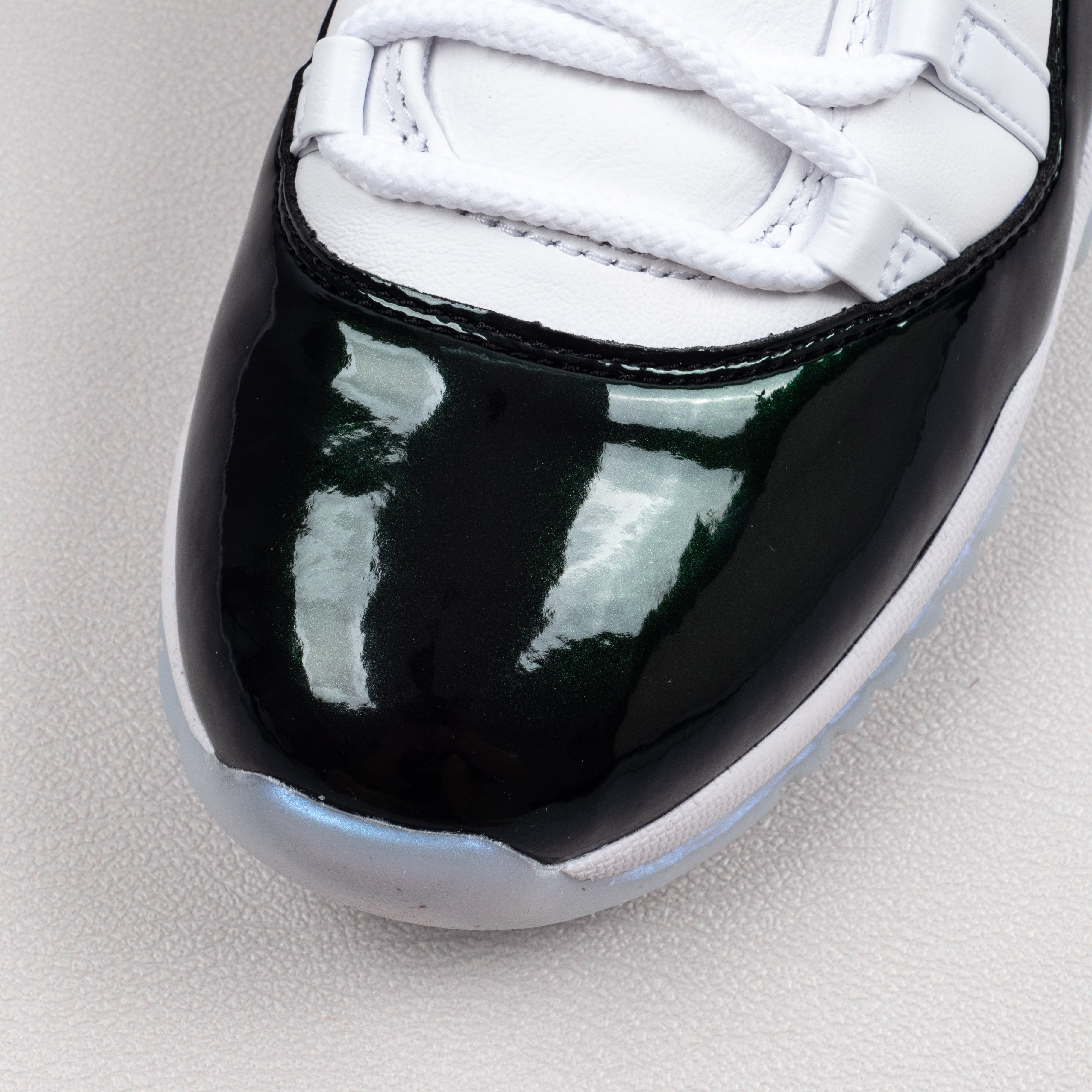 11s Retro Low Iridescent