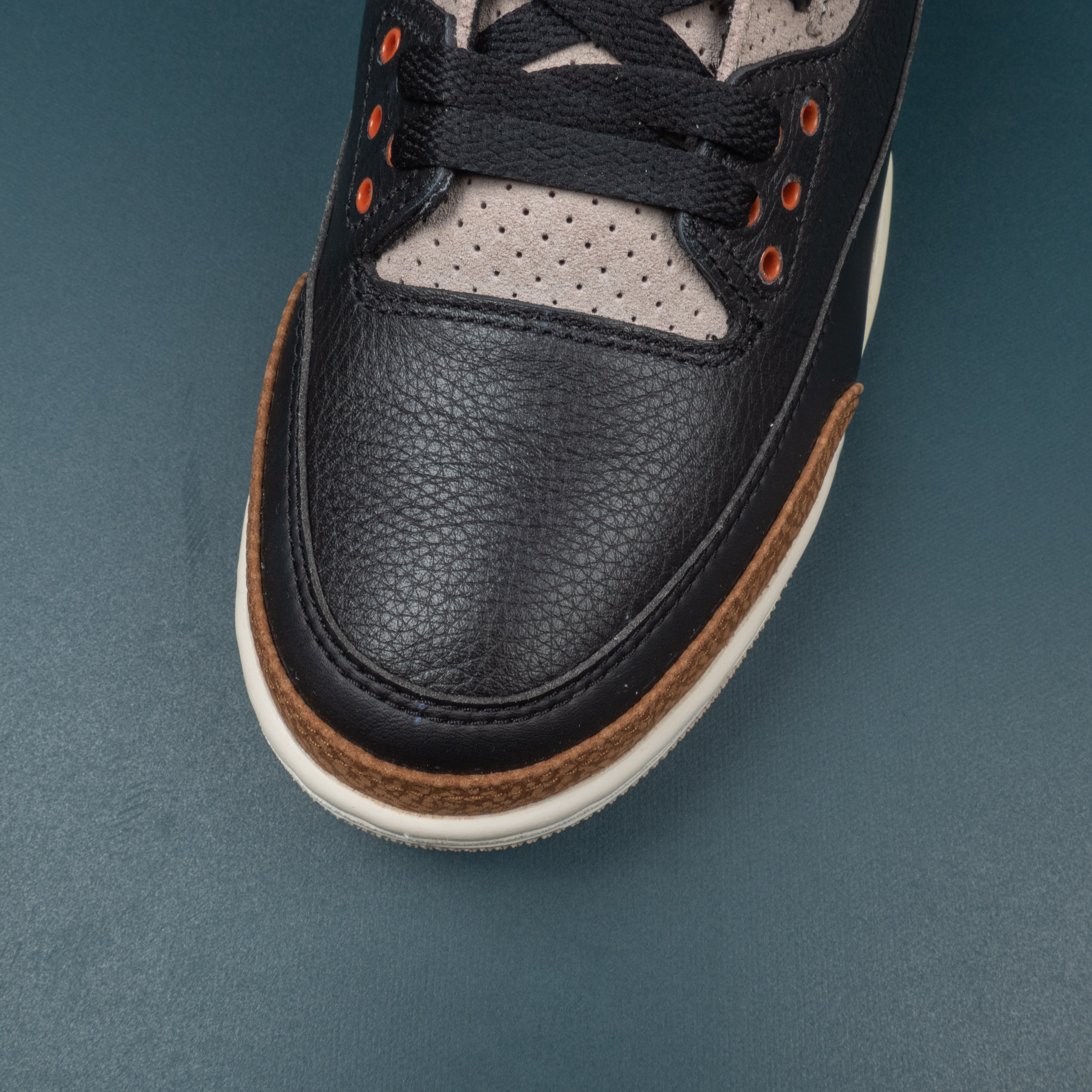 3s Retro Desert Elephant