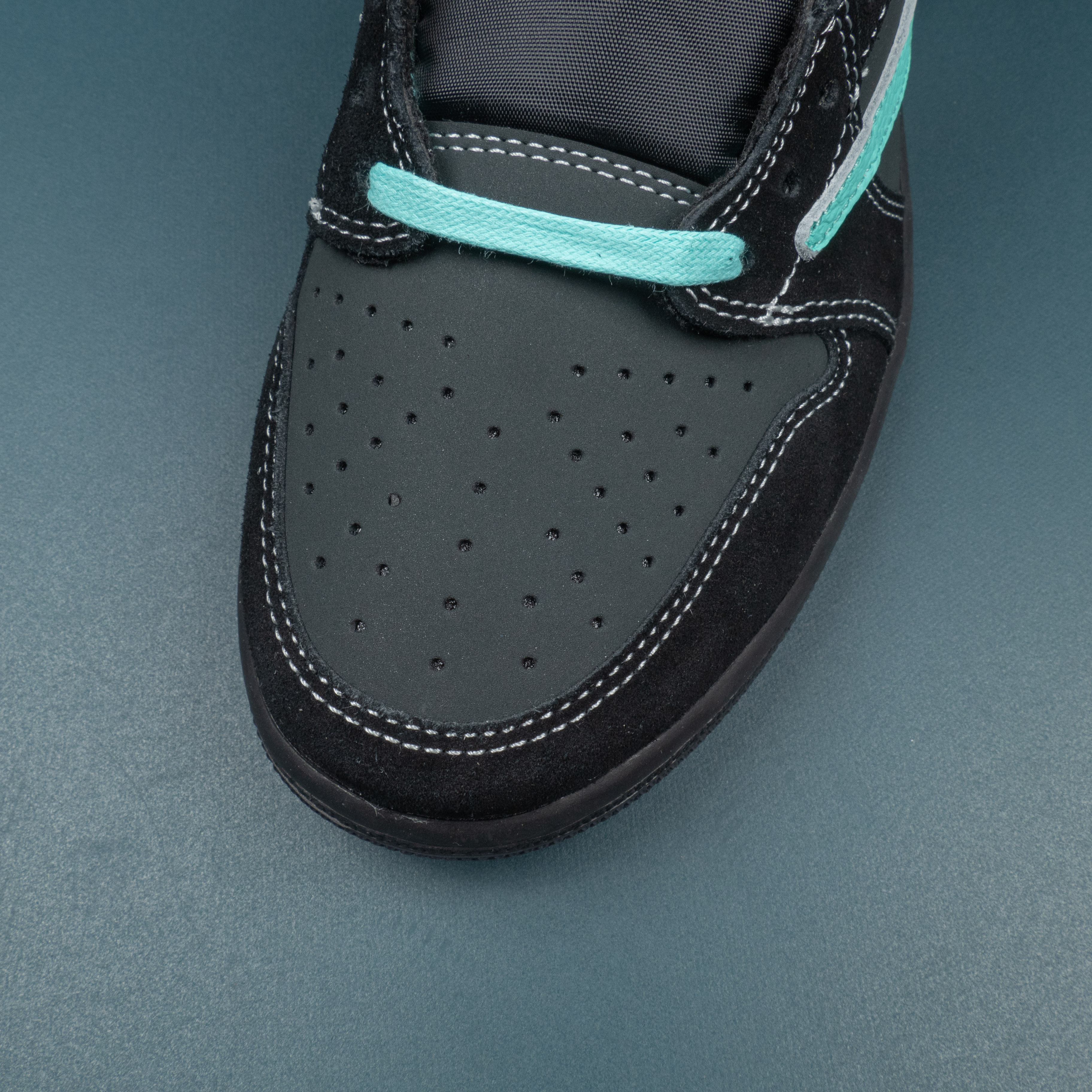 1s ts low Tifanny “Phantom”