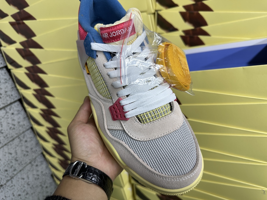 4's Retro Union Guava Ice