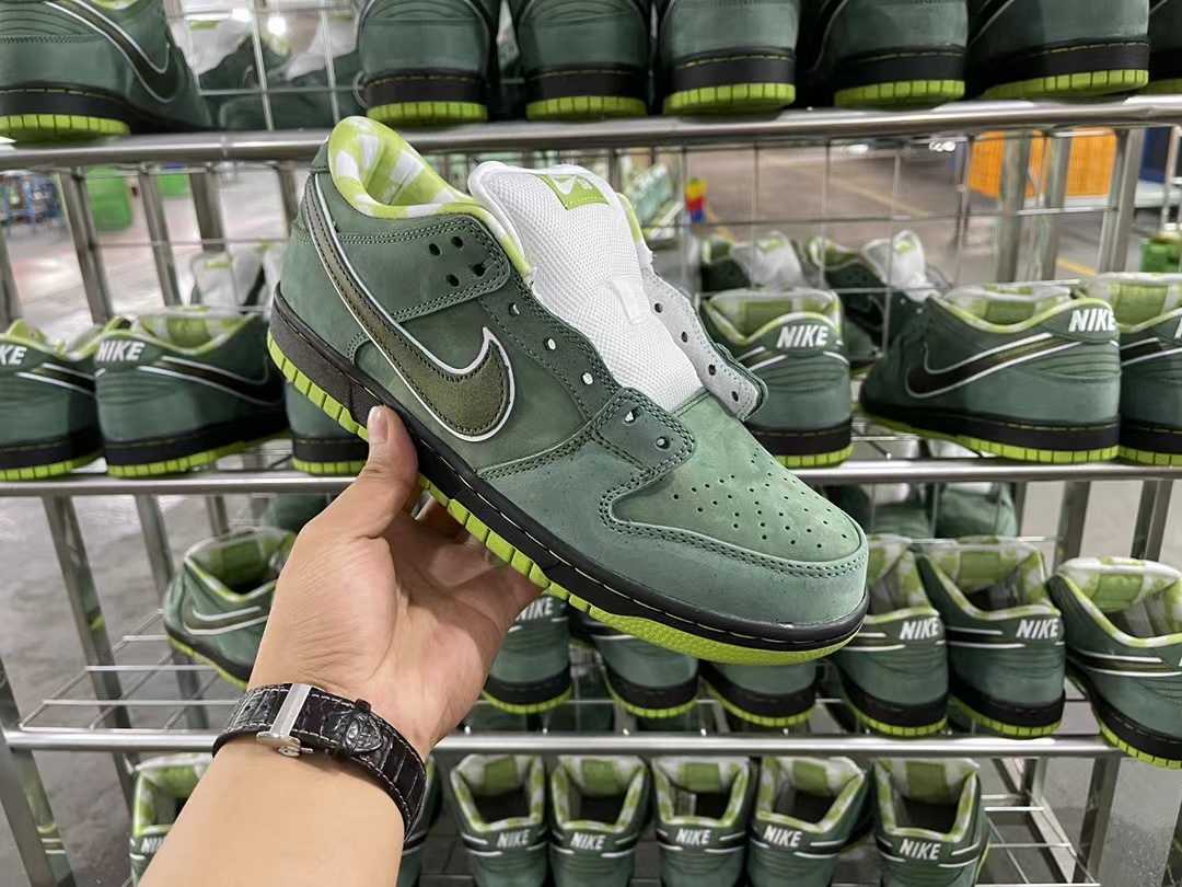 SB Dunk Low Concepts Green Lobster (Regular Box)