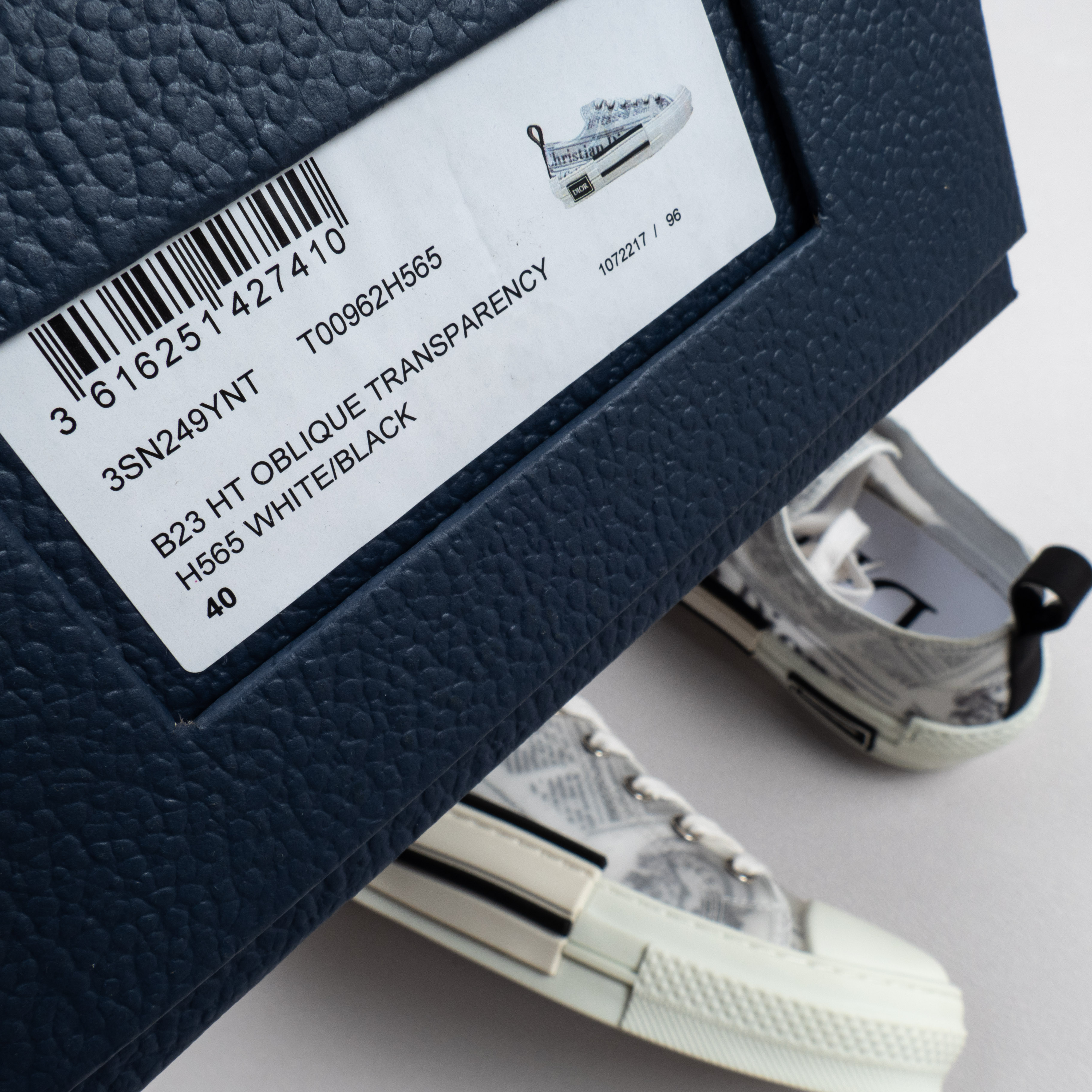 【Free shipping】男女鞋 DlRO 低帮运动休闲鞋 T00962H565