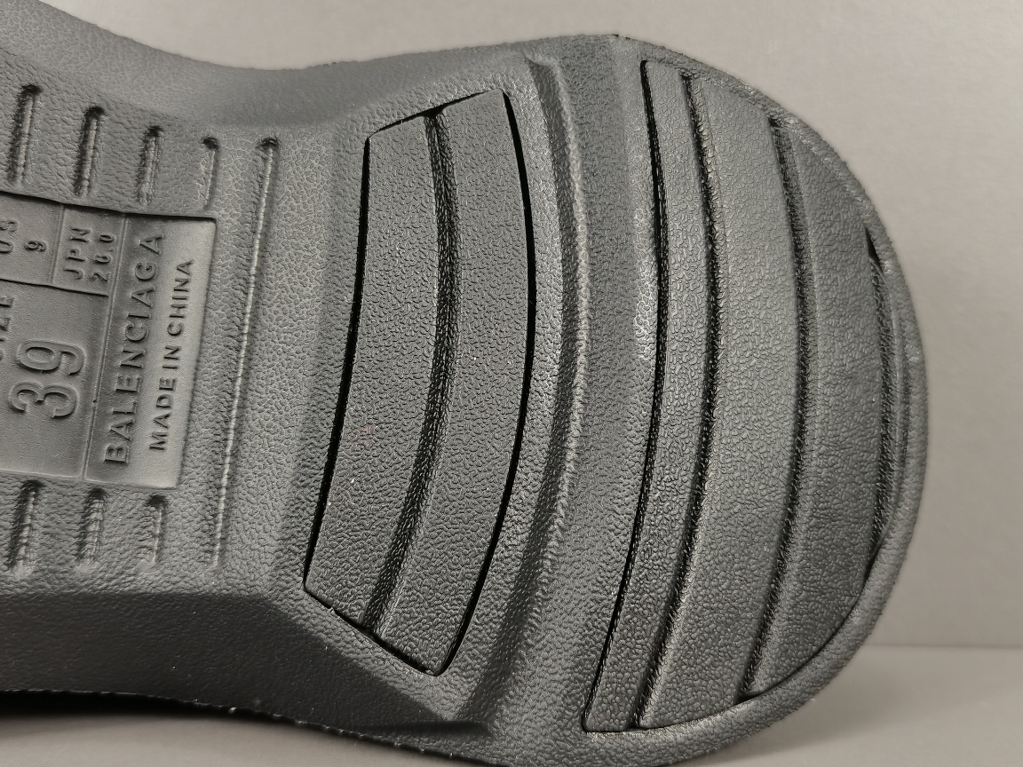 Mold Slide Sandal Black