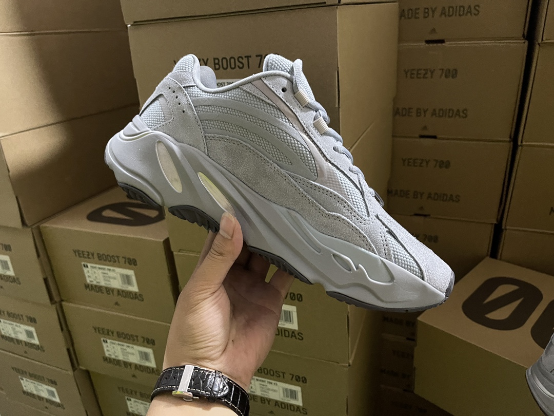 700 V2 Hospital Blue