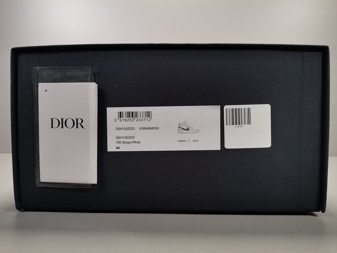 1's Retro High Dior CN8607 002