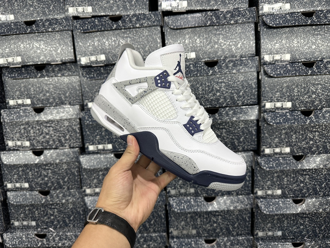 4 Retro White Midnight Navy