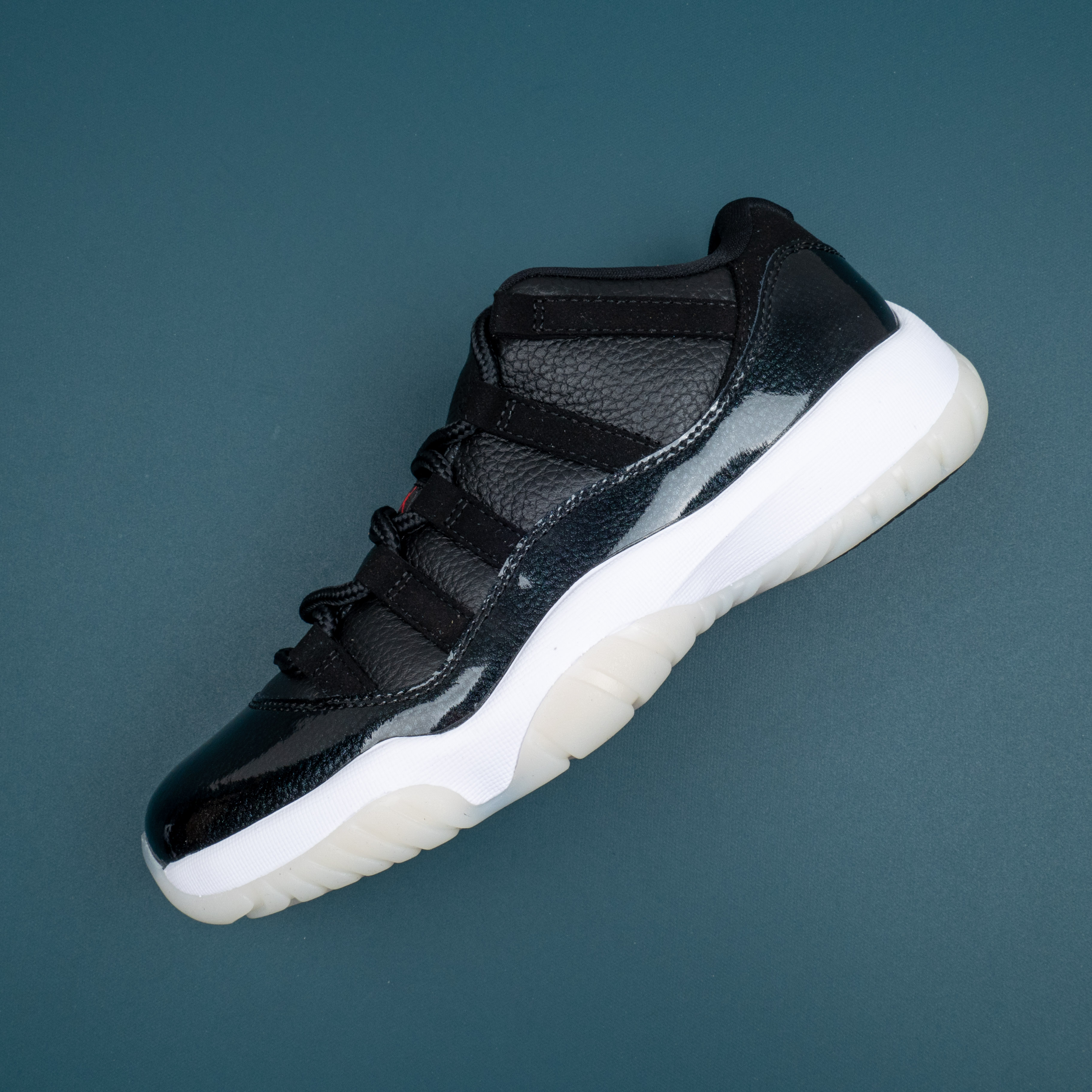 11s Retro Low 72-10