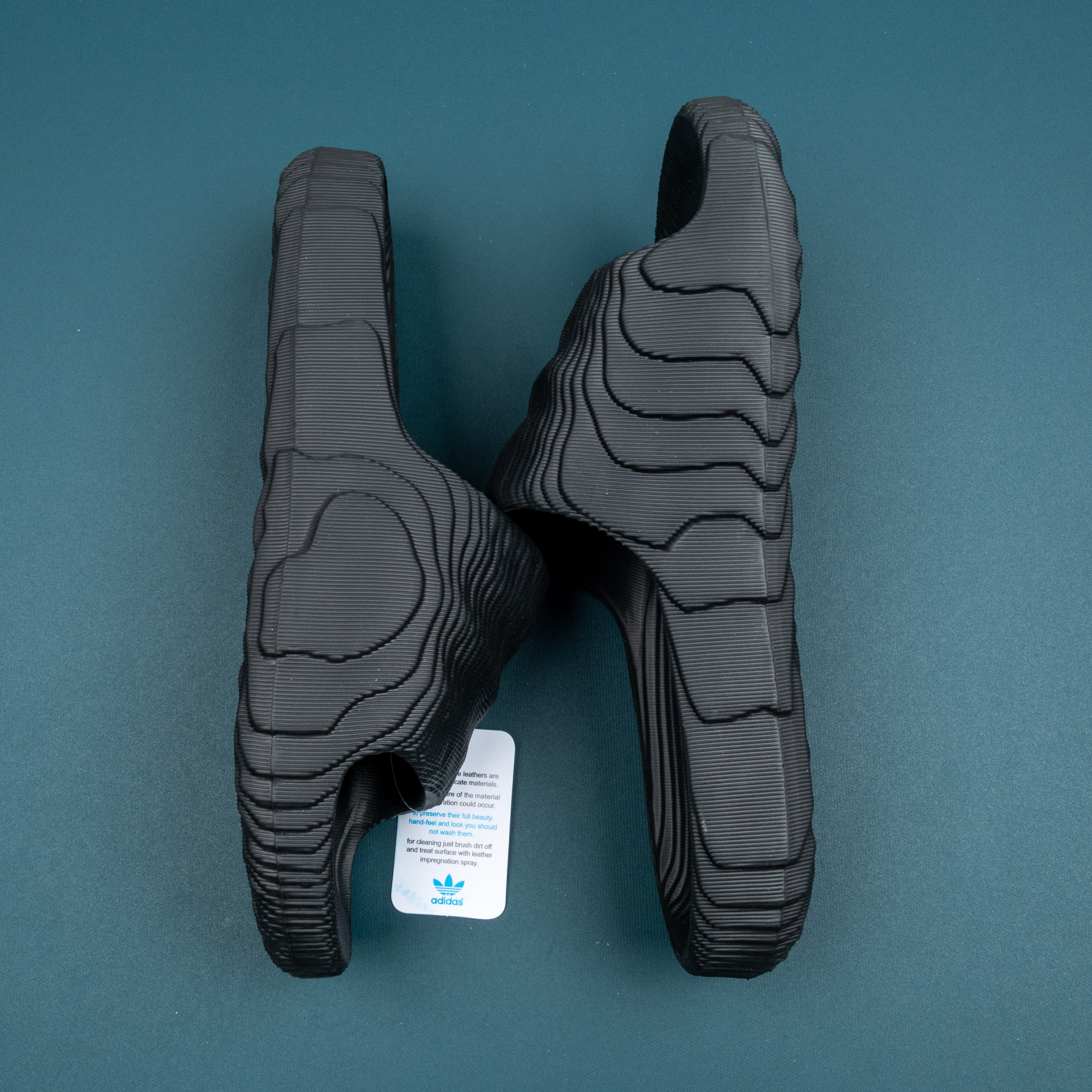 Colleettion Beach Shoes Black