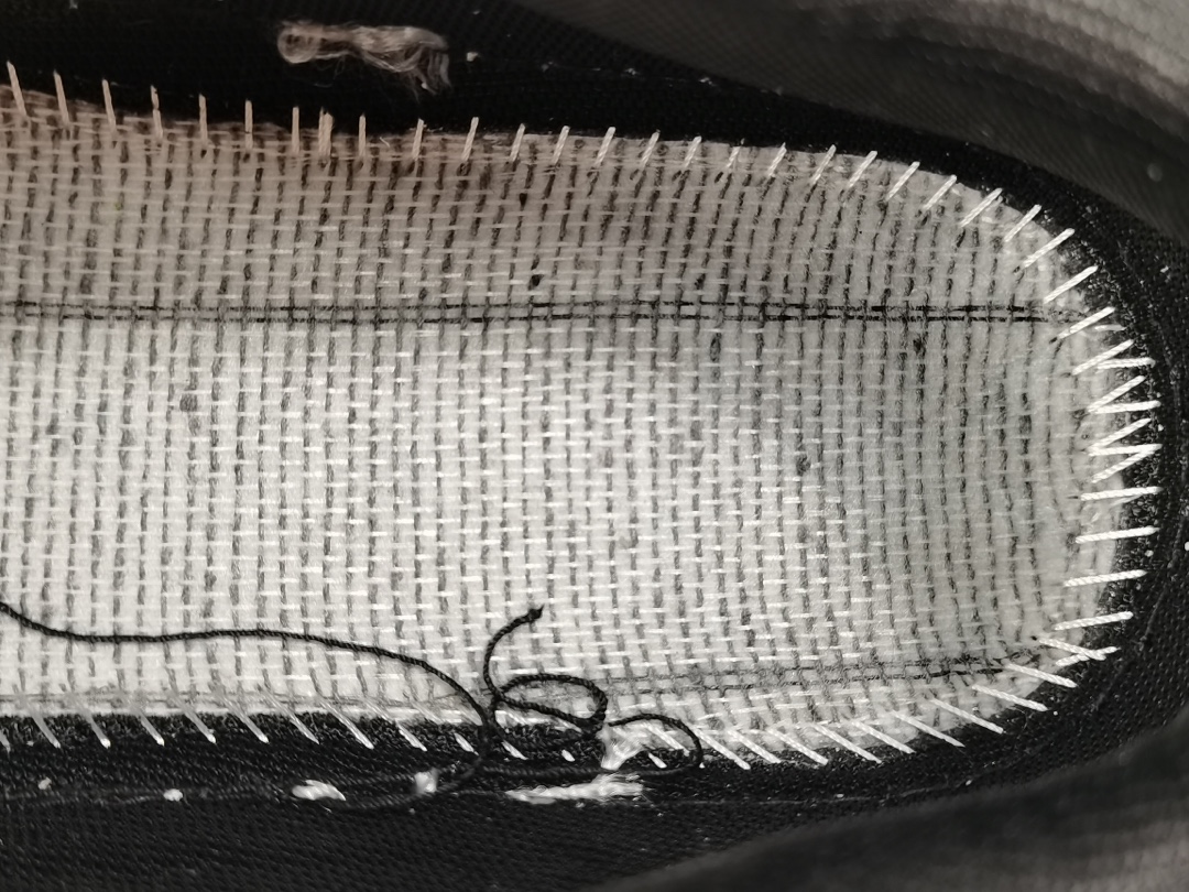 Skel Top Low Black White