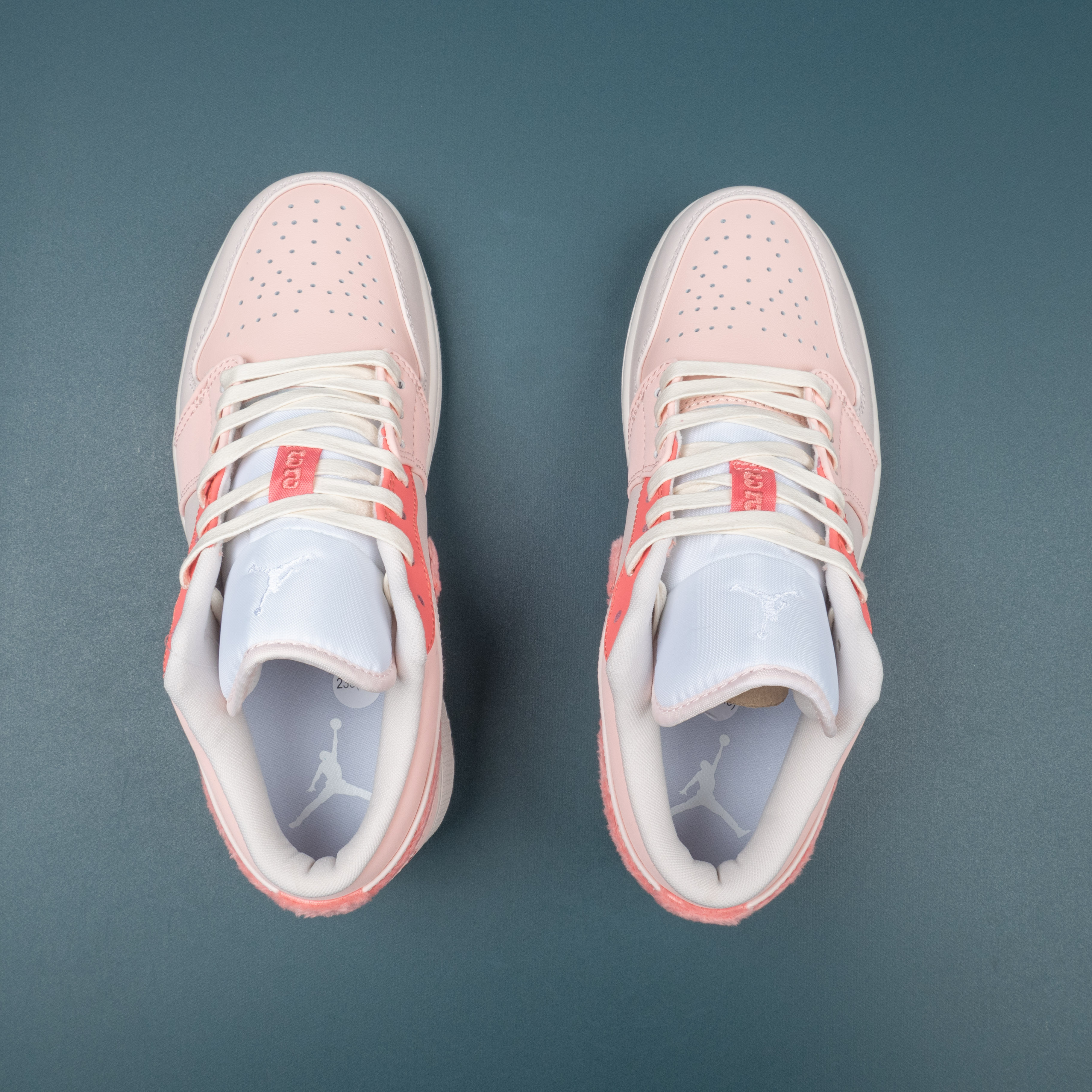 1s Low SE Mighty Swooshers Pink (W)