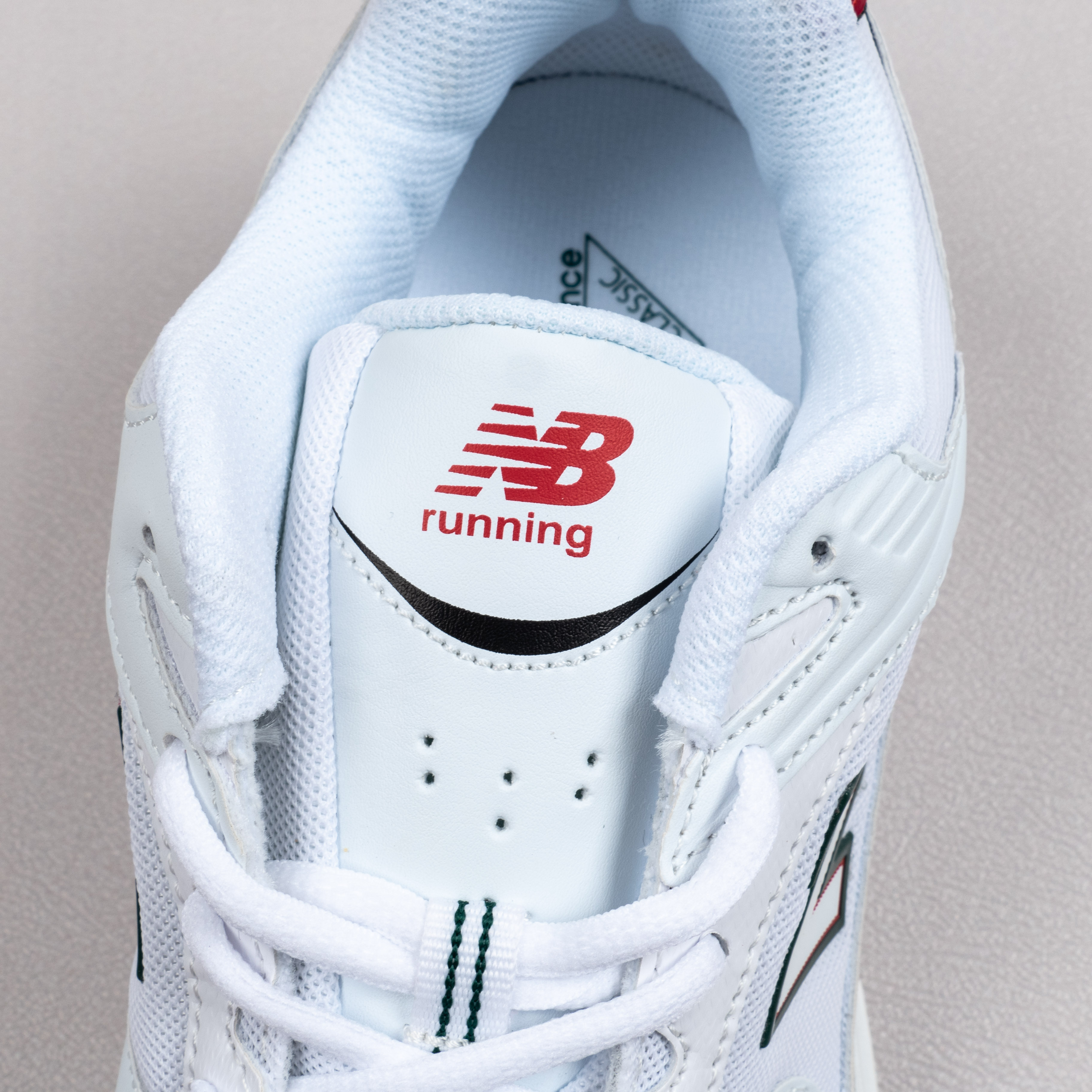 【Free Shipping】 NB530系列复古跑步鞋老爹鞋 MR530SK