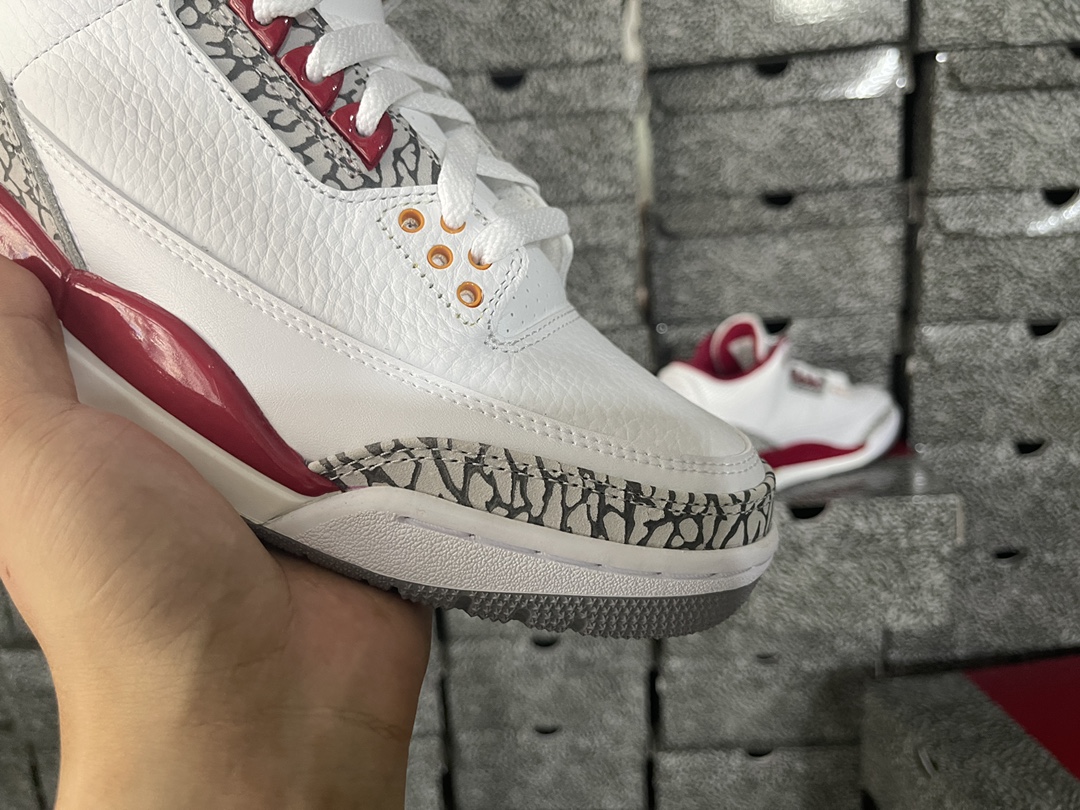 3's Retro Cardinal Red
