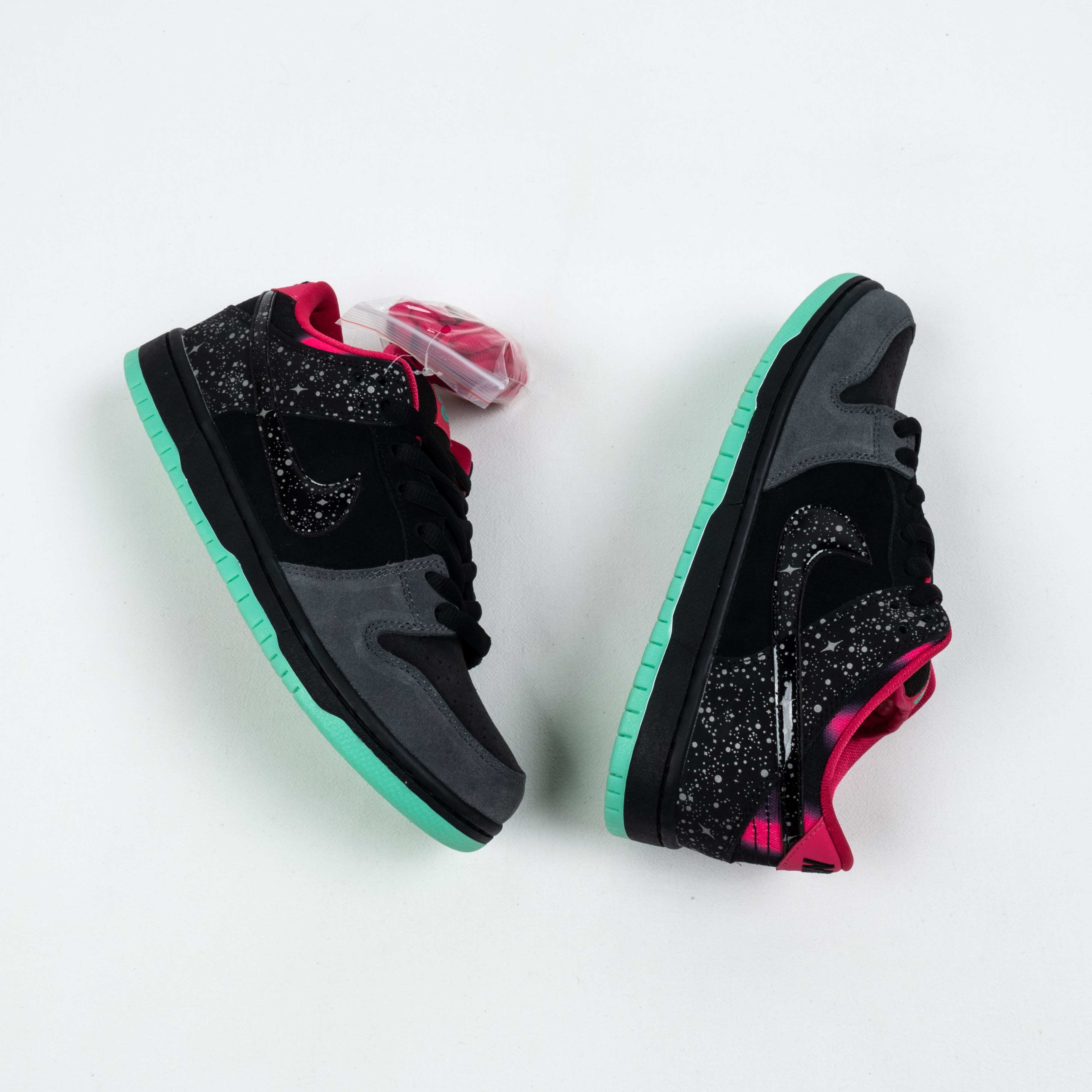 Dunk SB Low Premier  Northern Lights