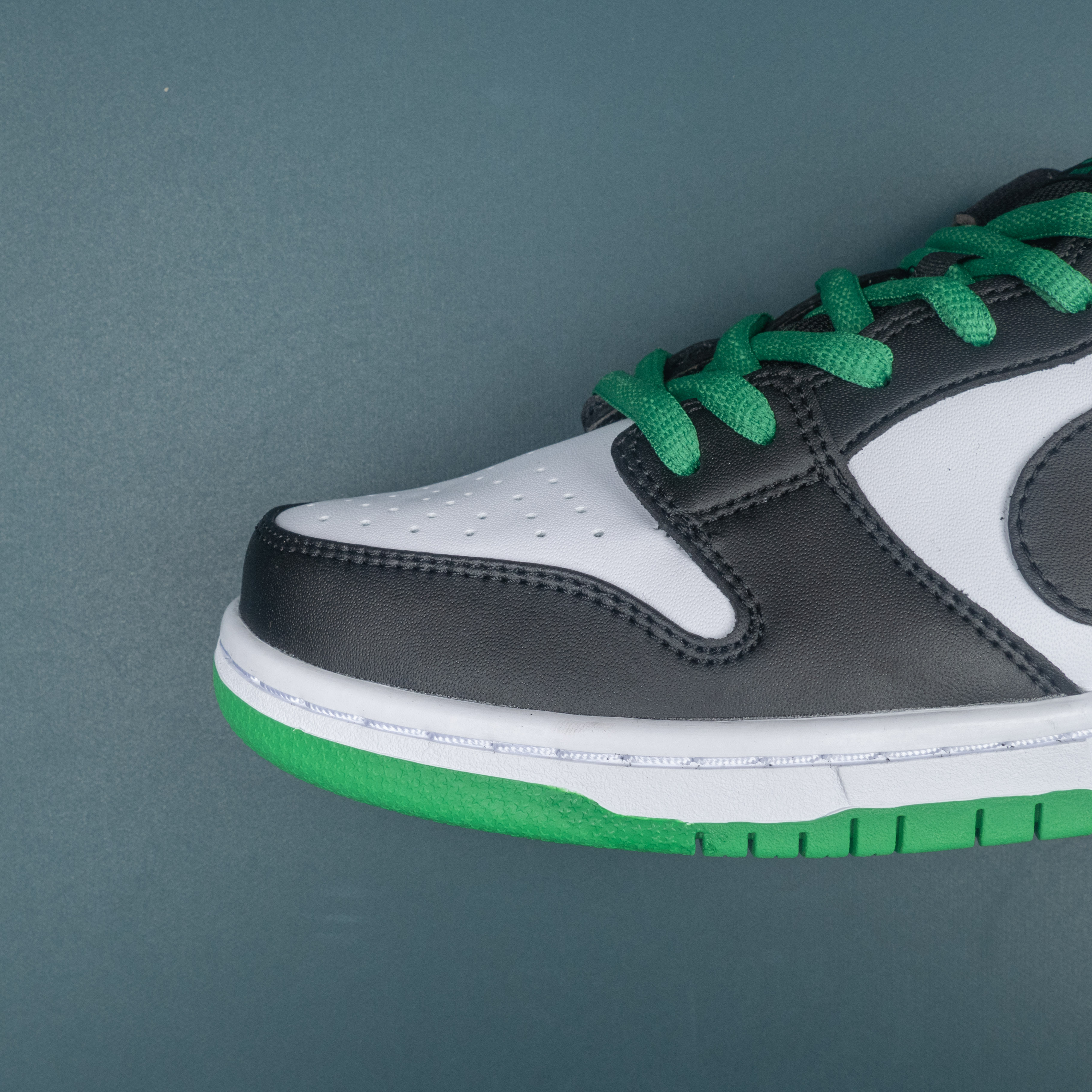 SB Dunk Low Classic Green