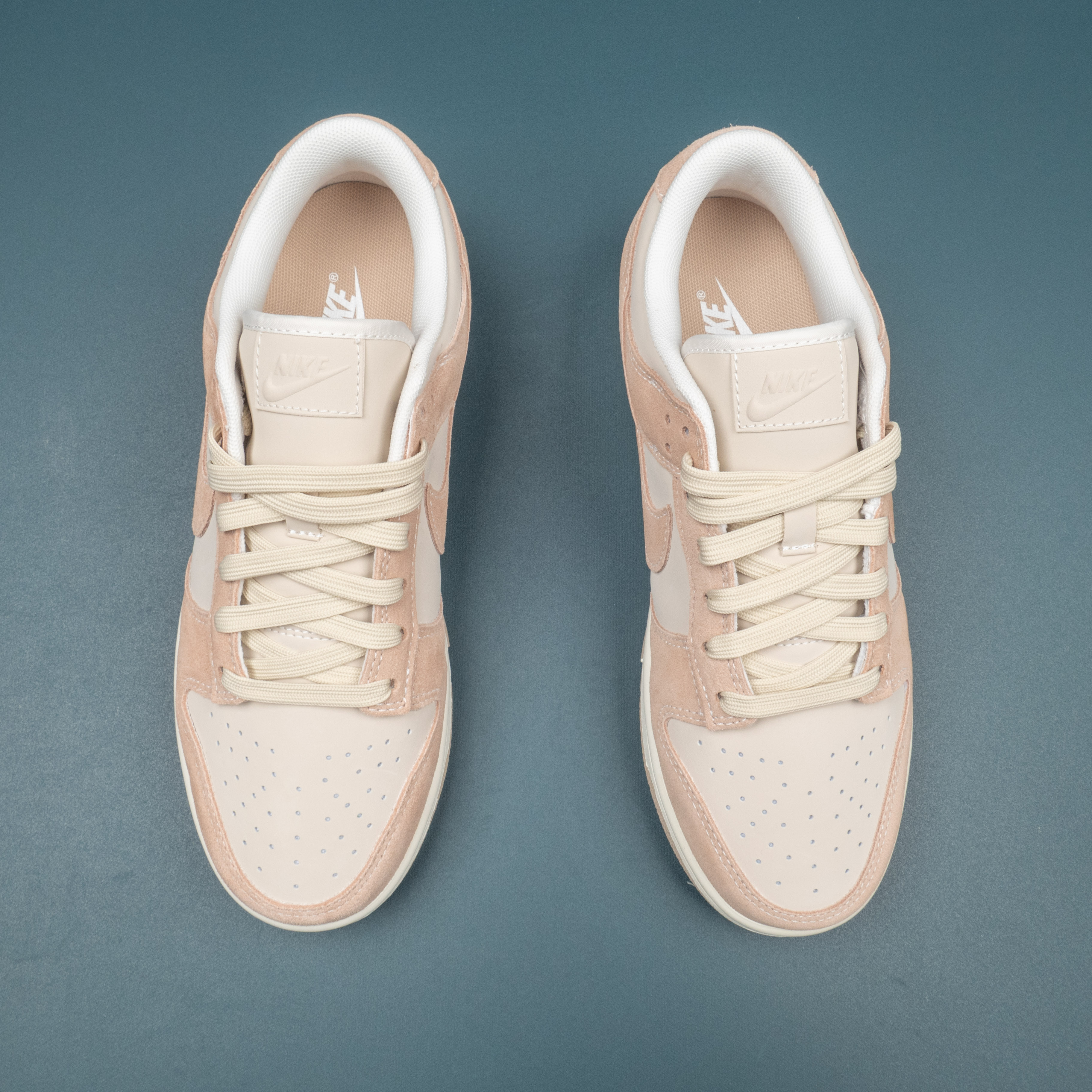 Dunk Low SE Sand Drift