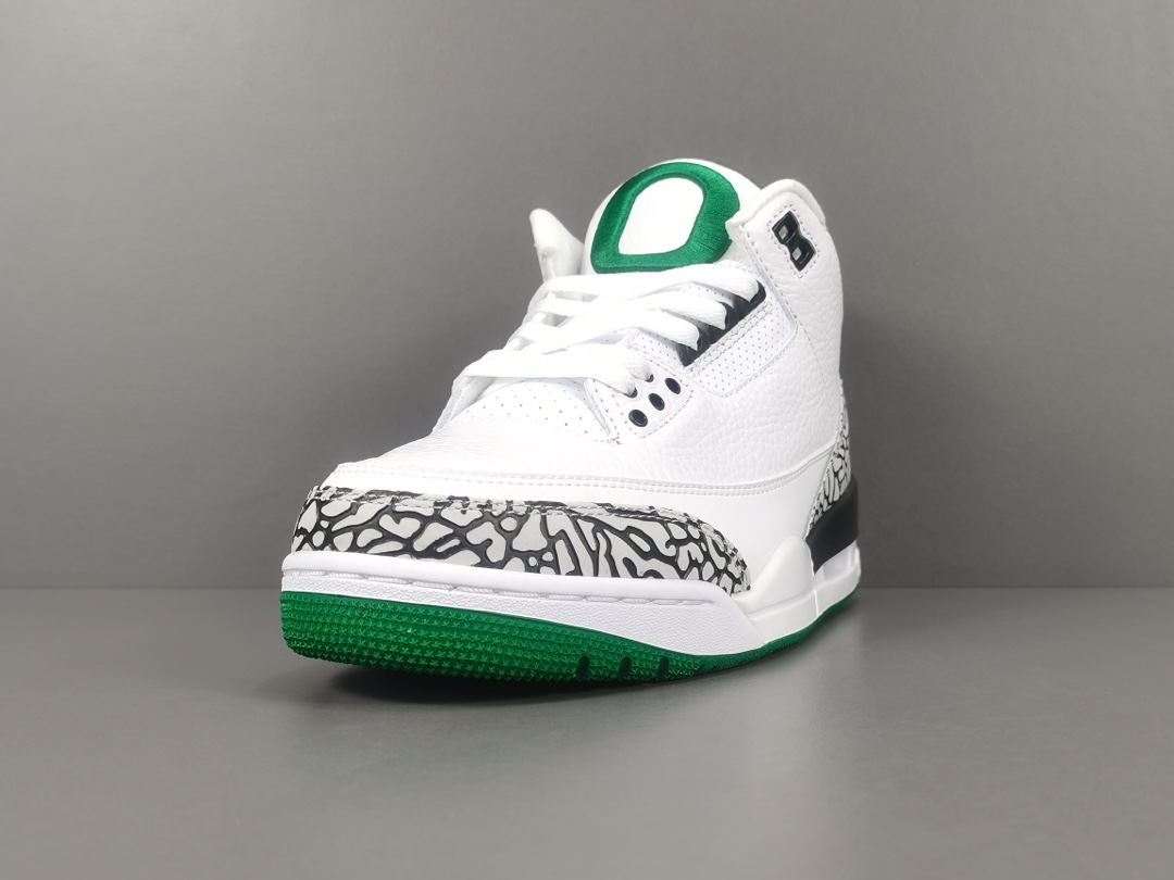 3's Retro Oregon Ducks Pit Crew White
