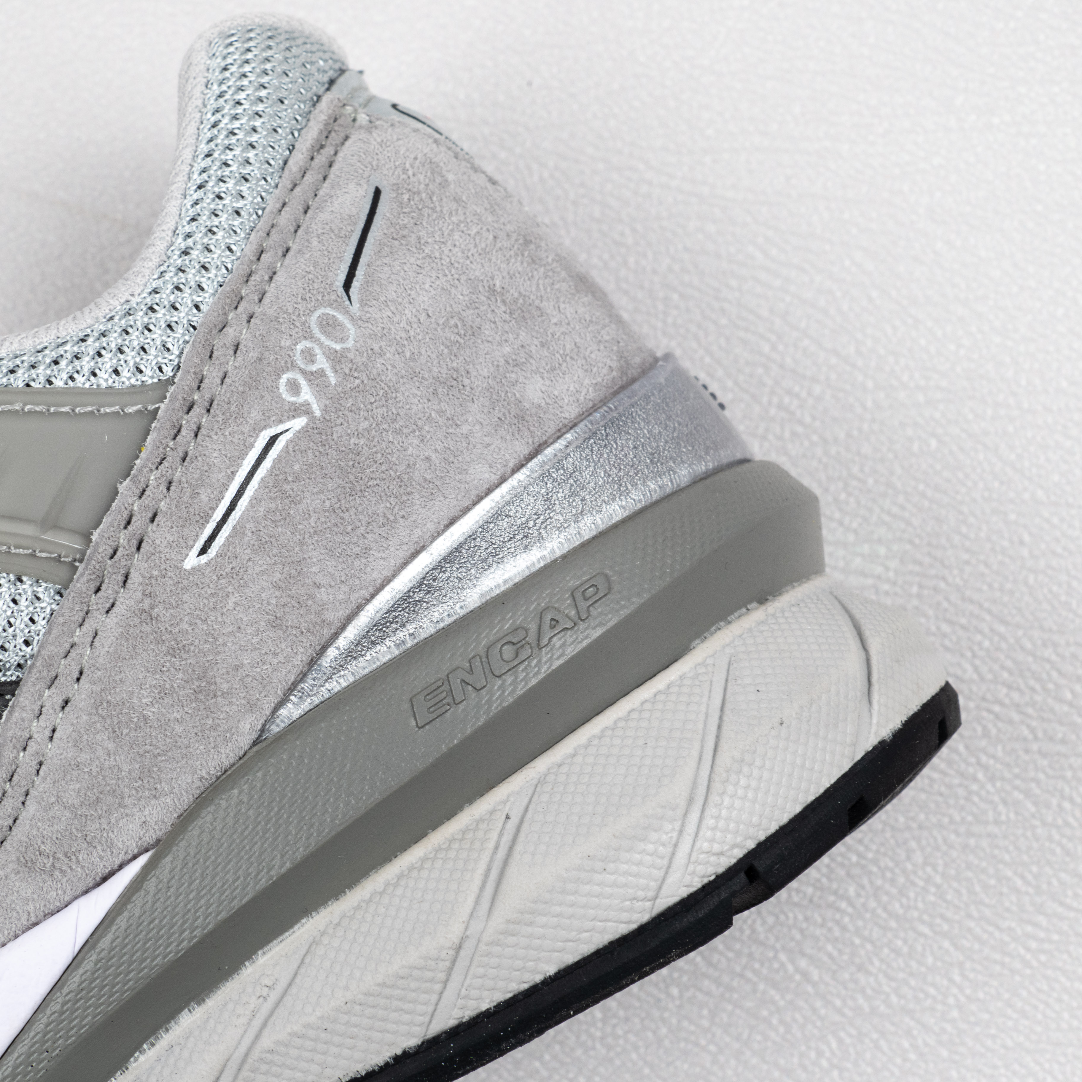 【Free Shipping】990v5 Grey