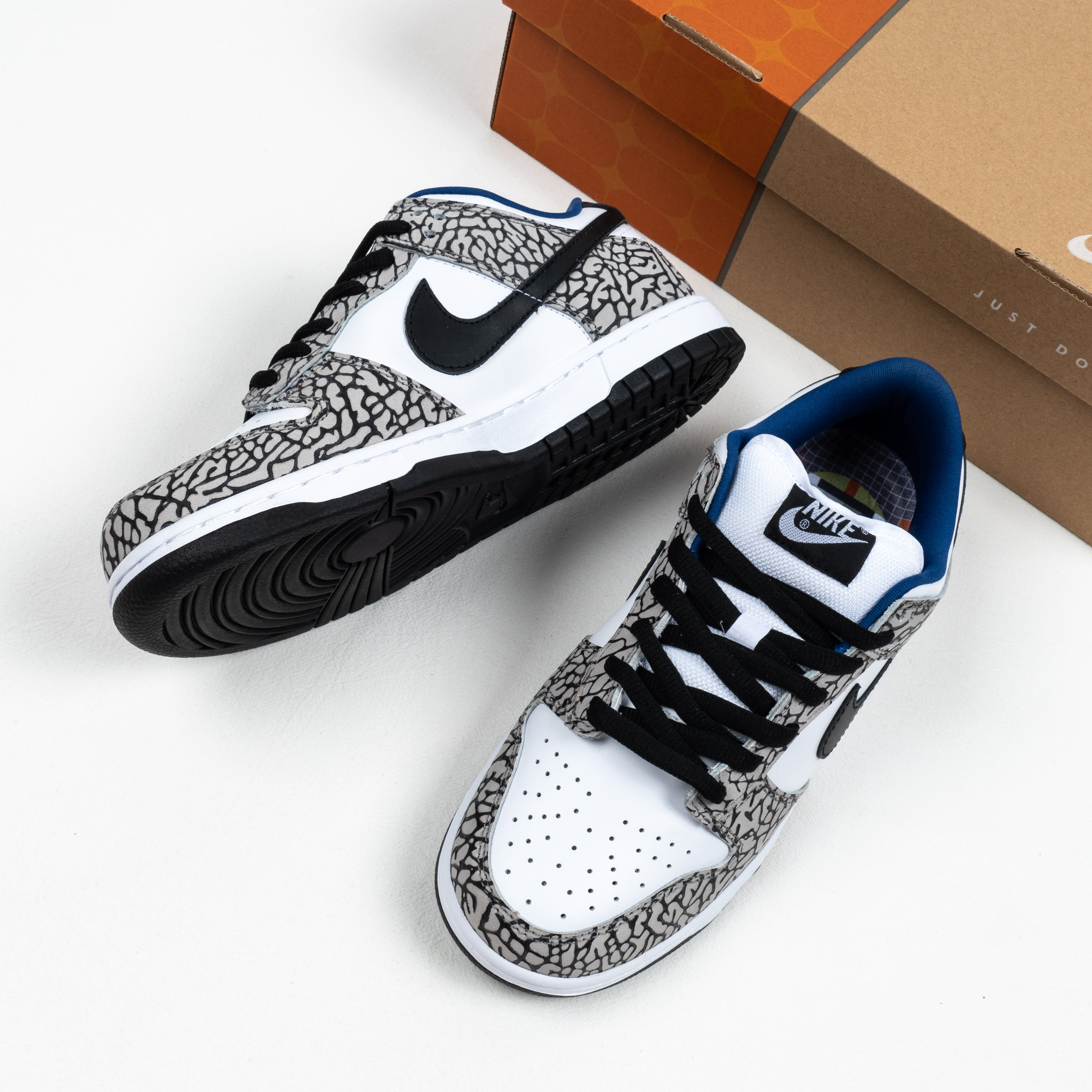 Dunk SB Low Supreme White Cement