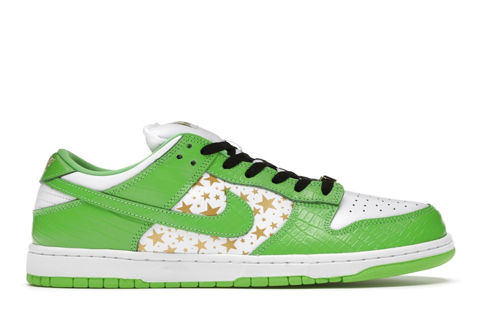 SB Dunk Low Supreme Stars Mean Green