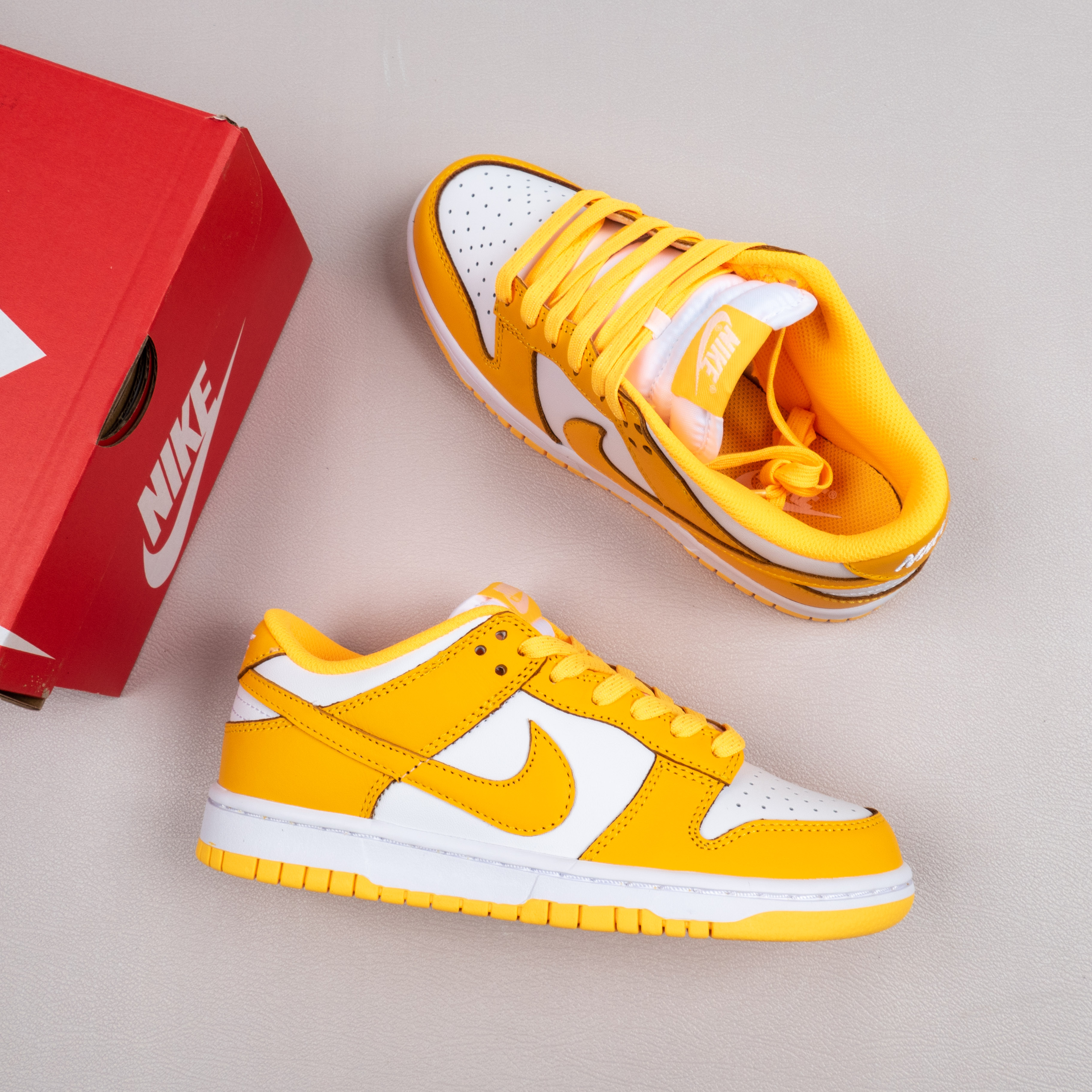 Dunk Low Laser Orange