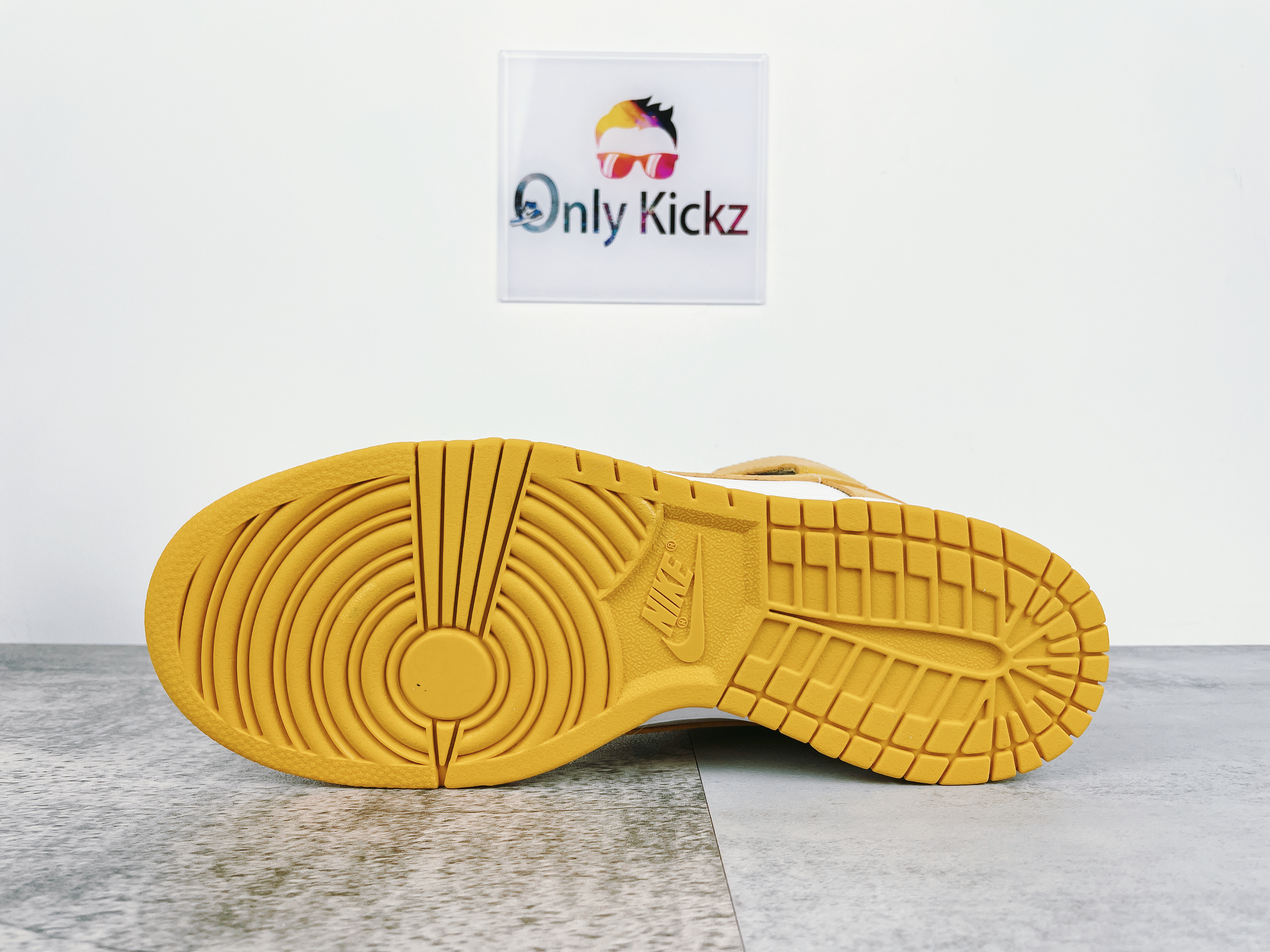 Dunk High Dark Sulfur