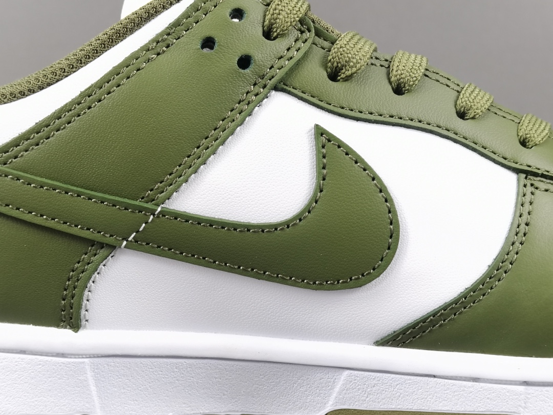 Dunk Low Medium Olive