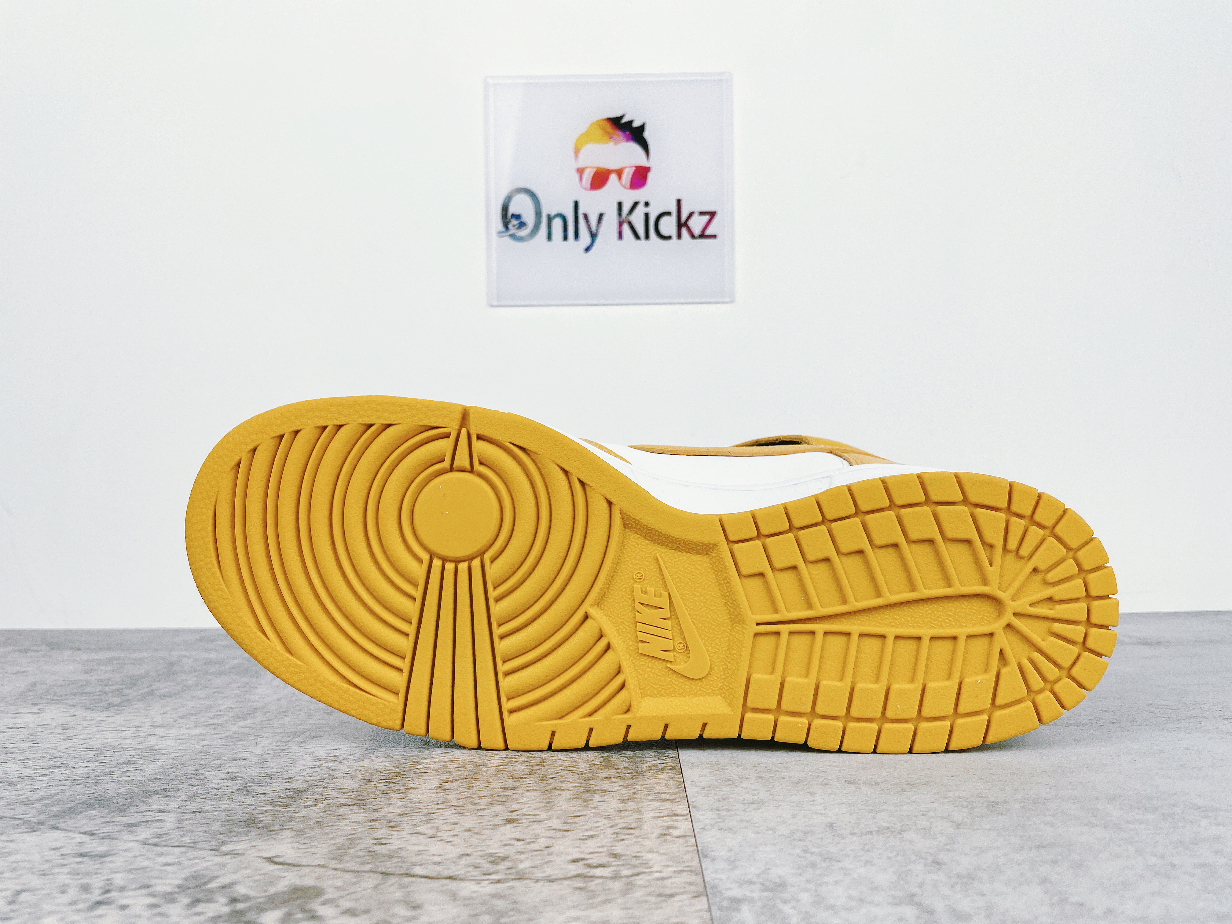 Dunk High Dark Sulfur