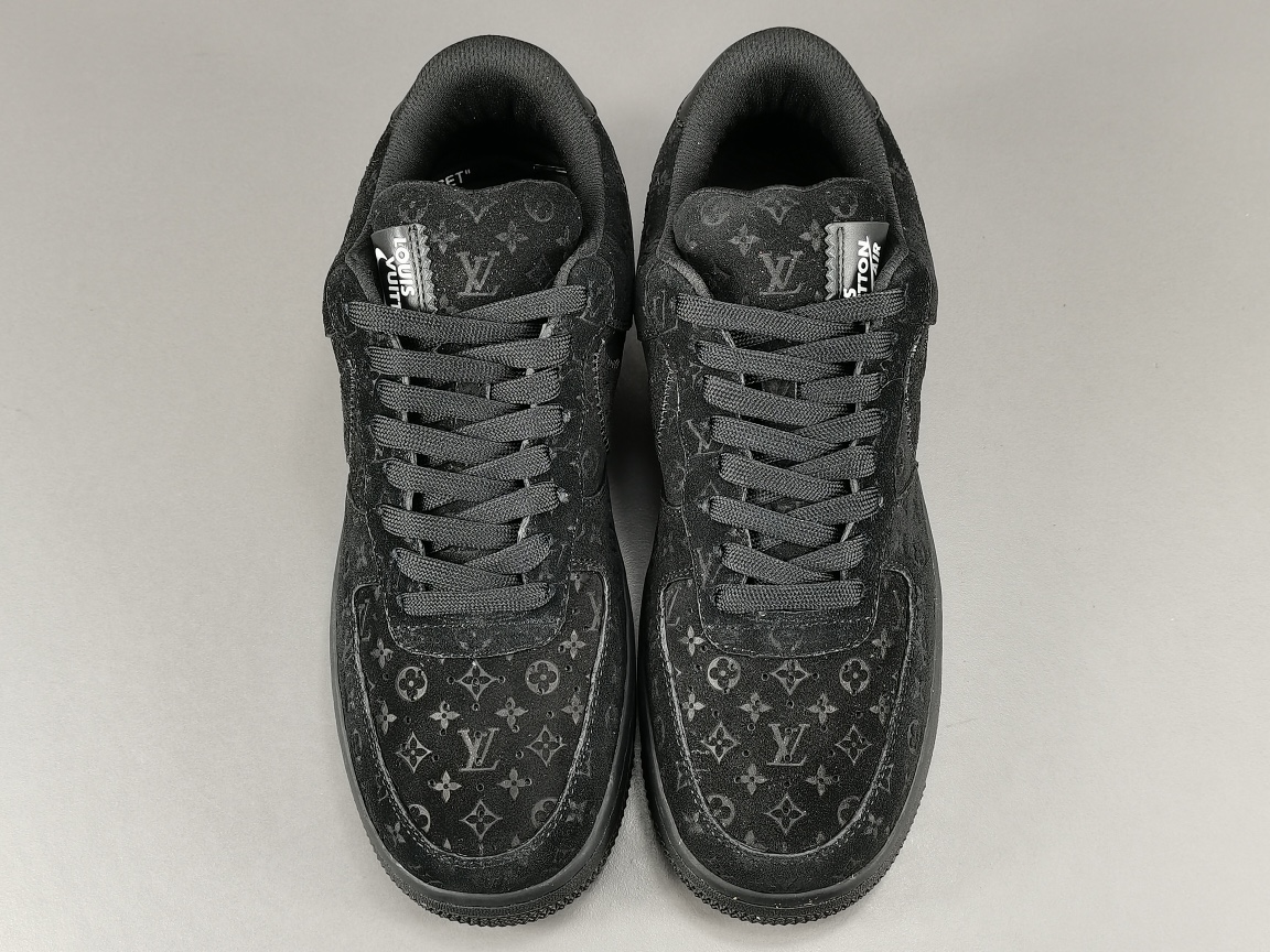 By Virgil Abloh Black