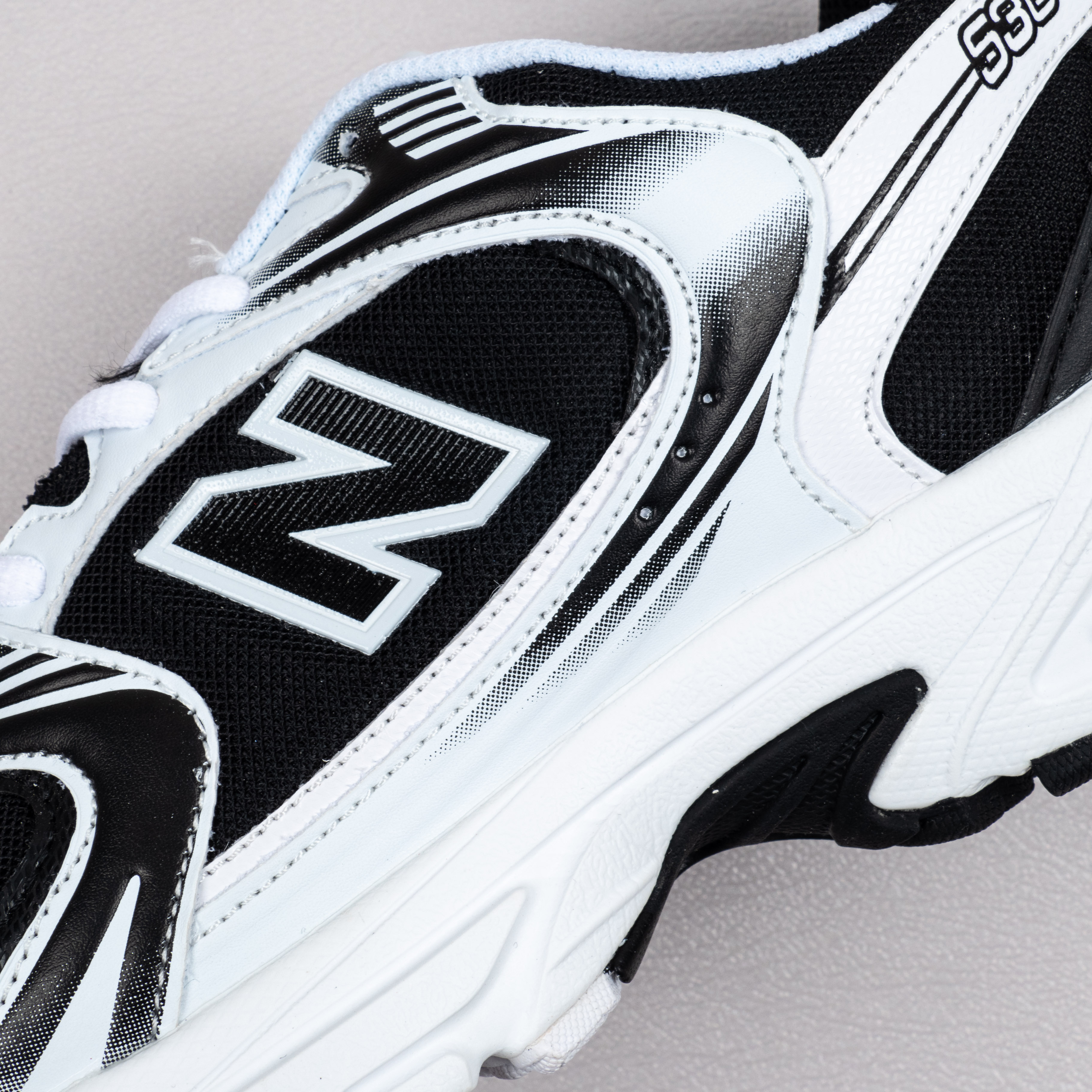 【Free Shipping】NB530系列复古跑步鞋老爹鞋 MR530SJ