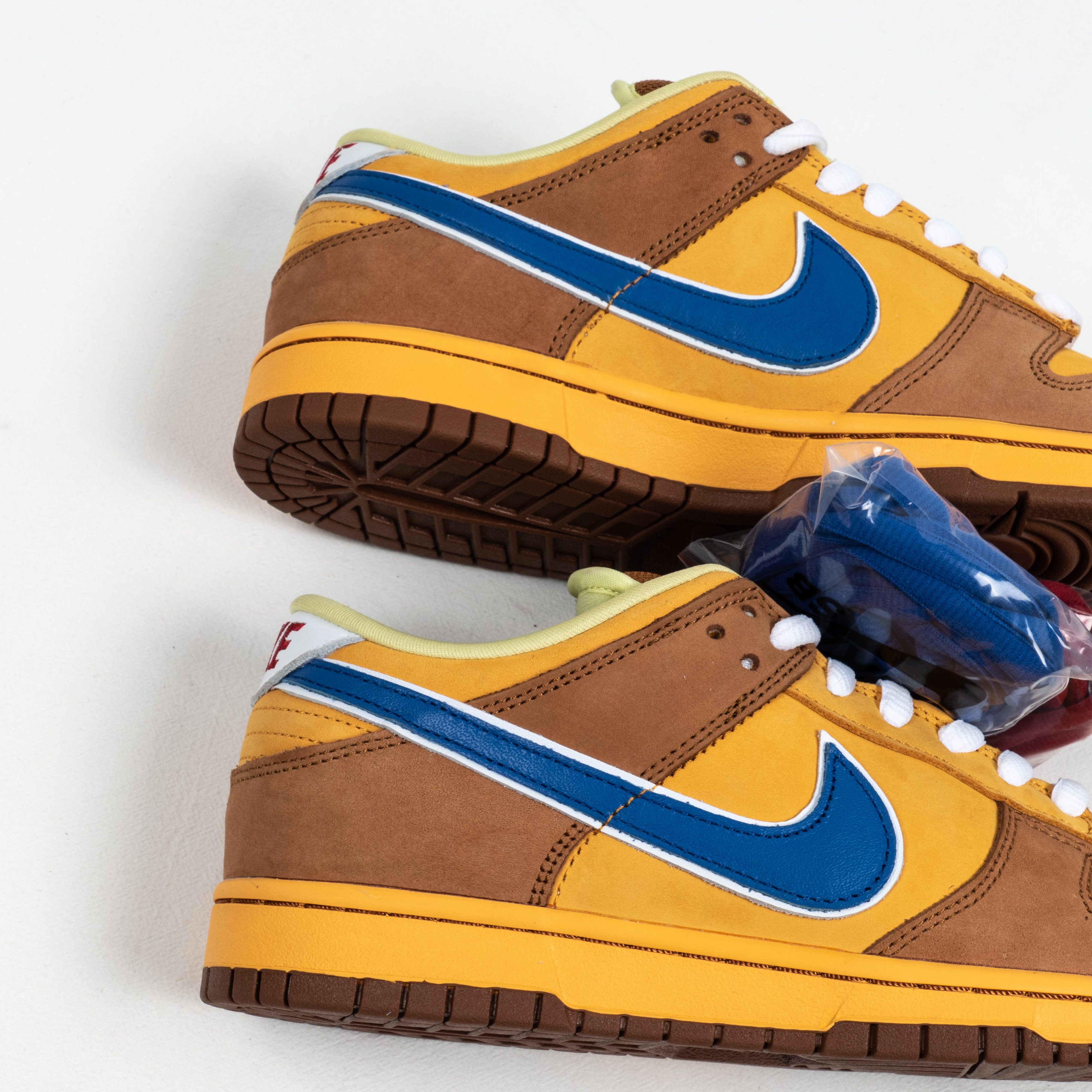 SB Dunk Low Newcastle Brown Ale