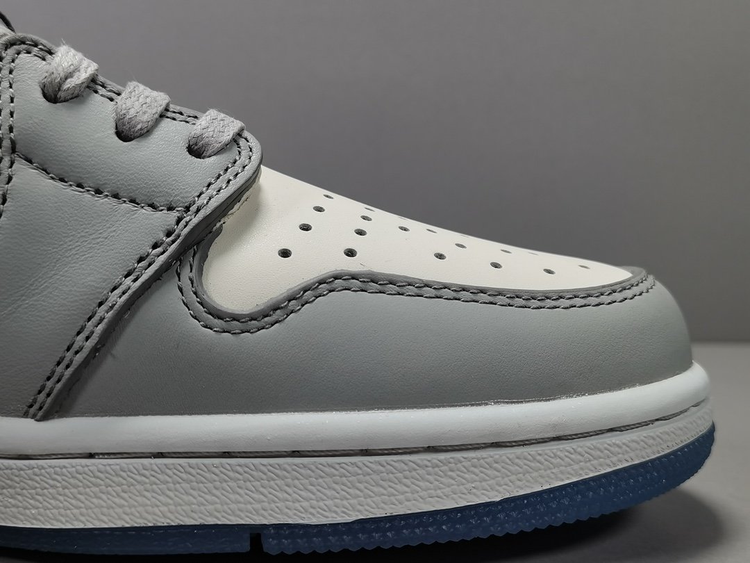 1's Retro High Dior CN8607 002