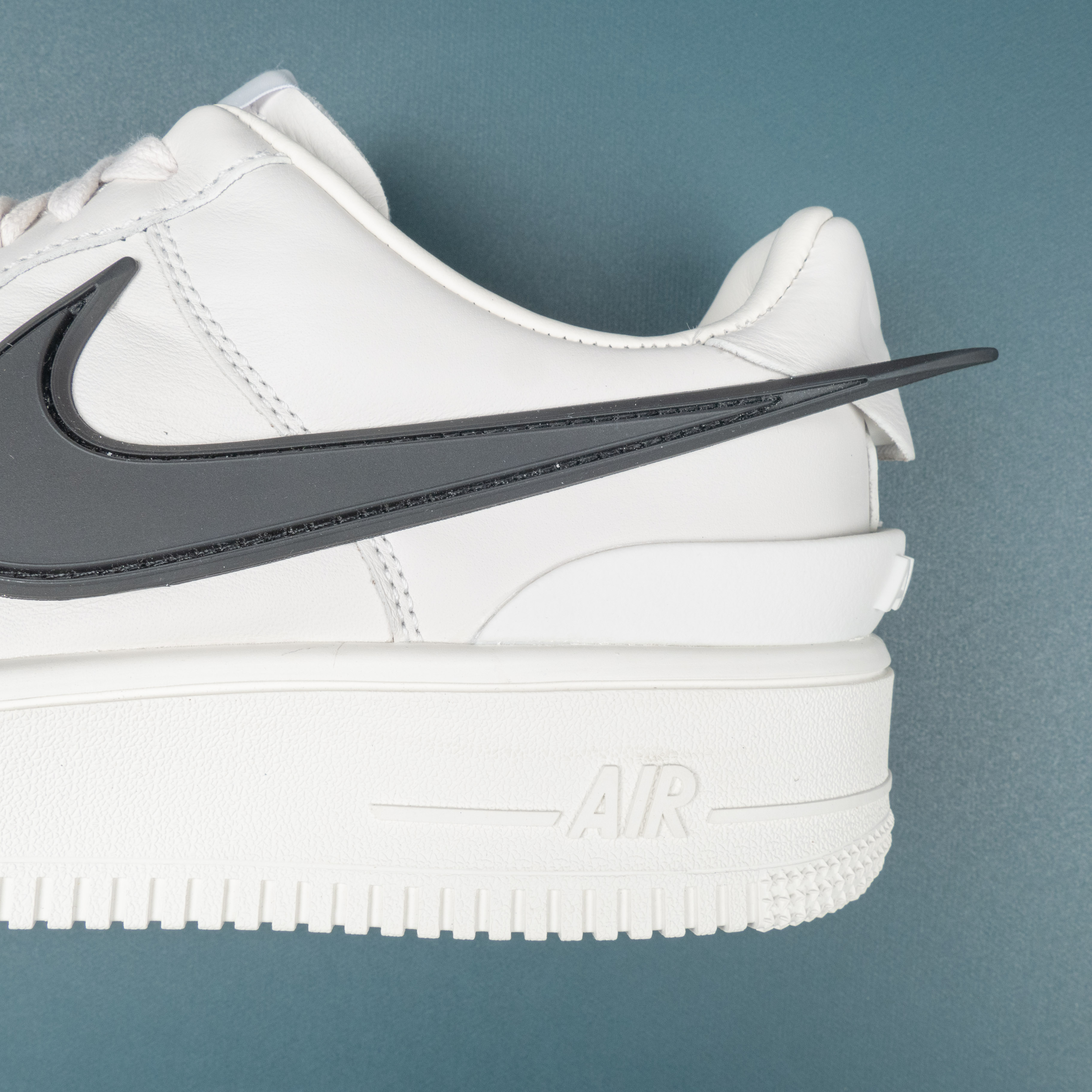 AF 1 Low SP AMBUSH Phantom