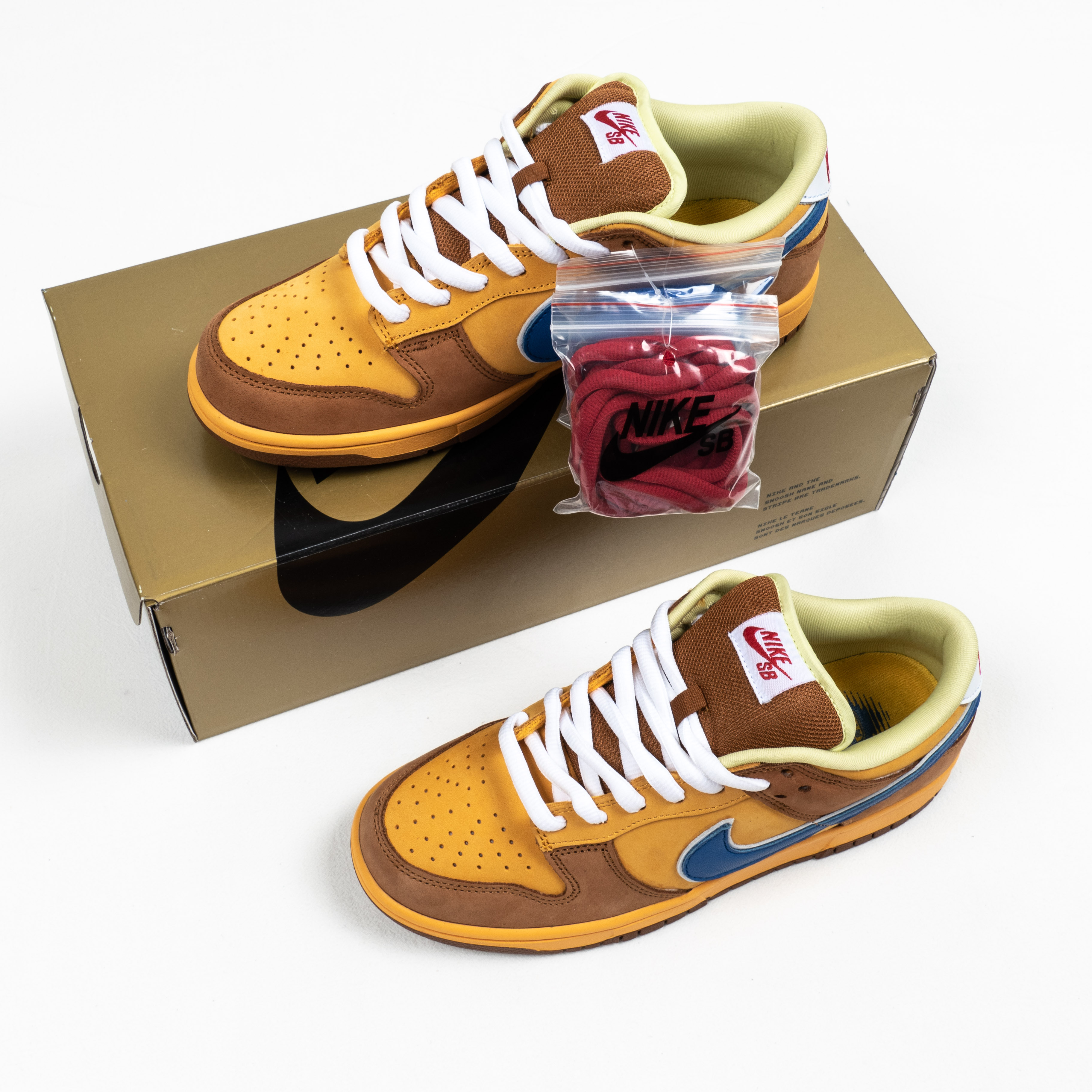 SB Dunk Low Newcastle Brown Ale