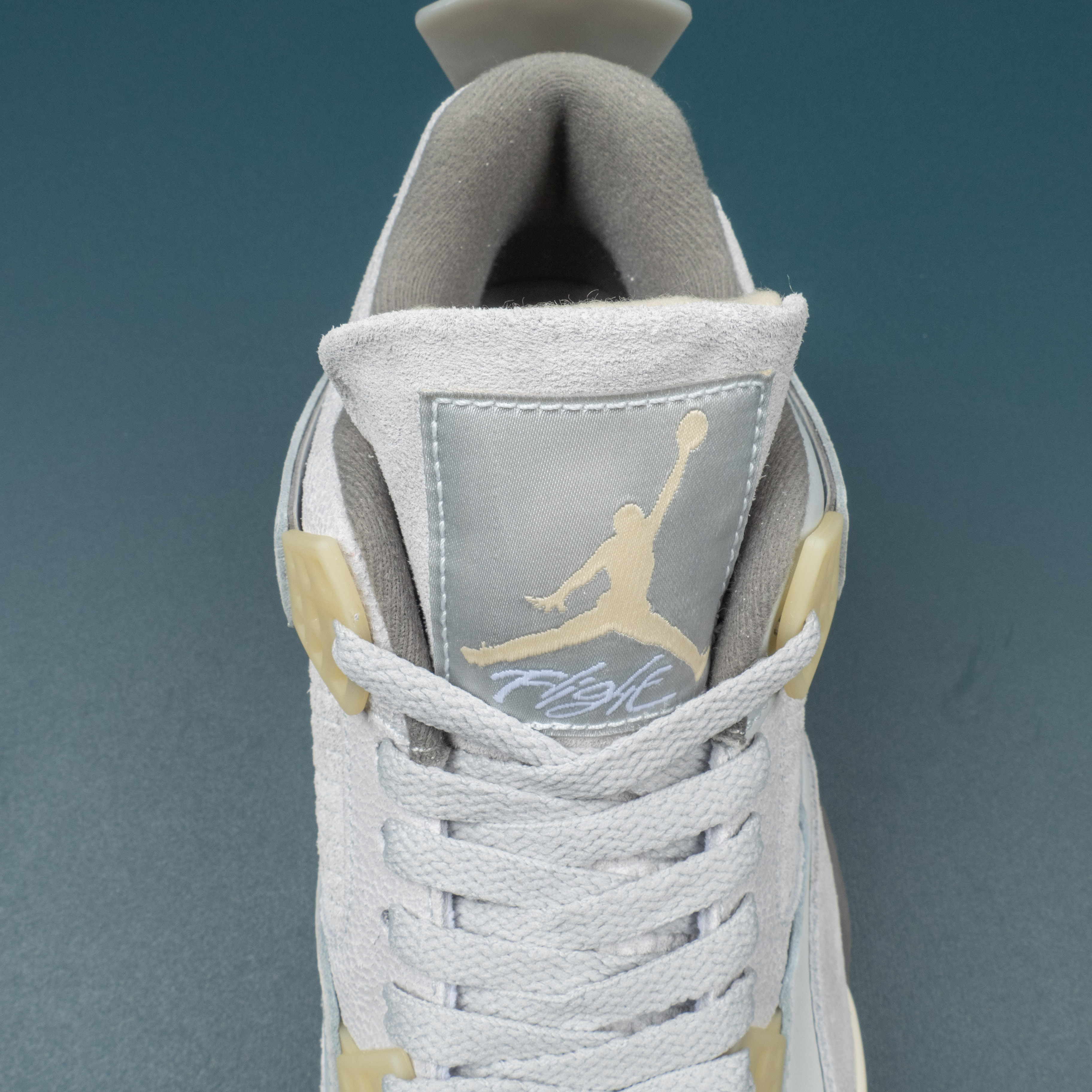 4s Retro SE Craft Photon Dust