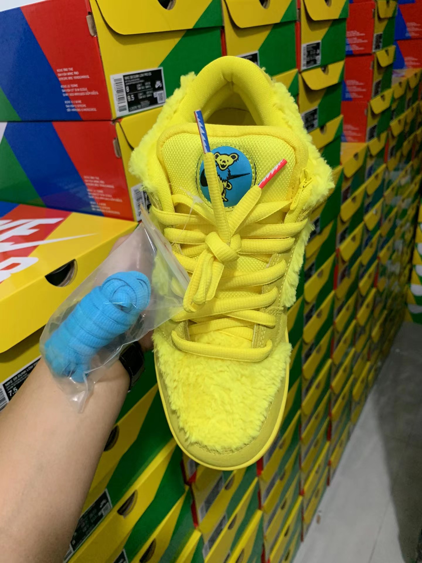 SB Dunk Low Grateful Dead Bears Opti Yellow