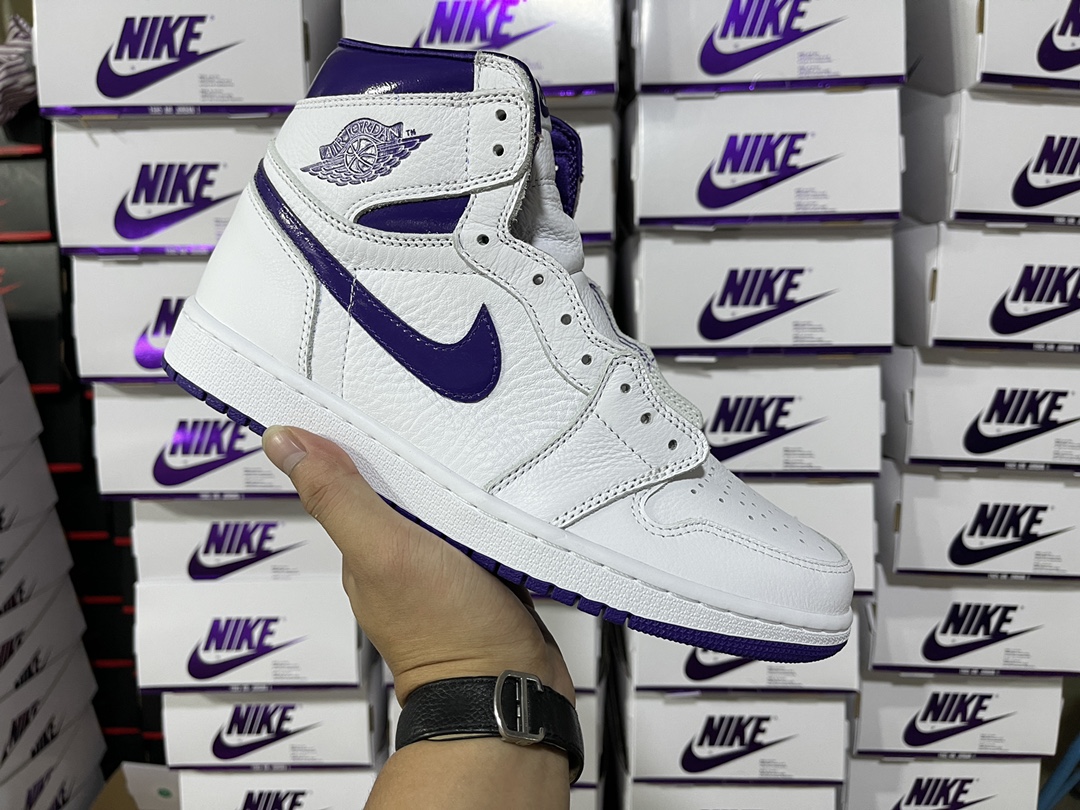 1 Retro High OG Court Purple